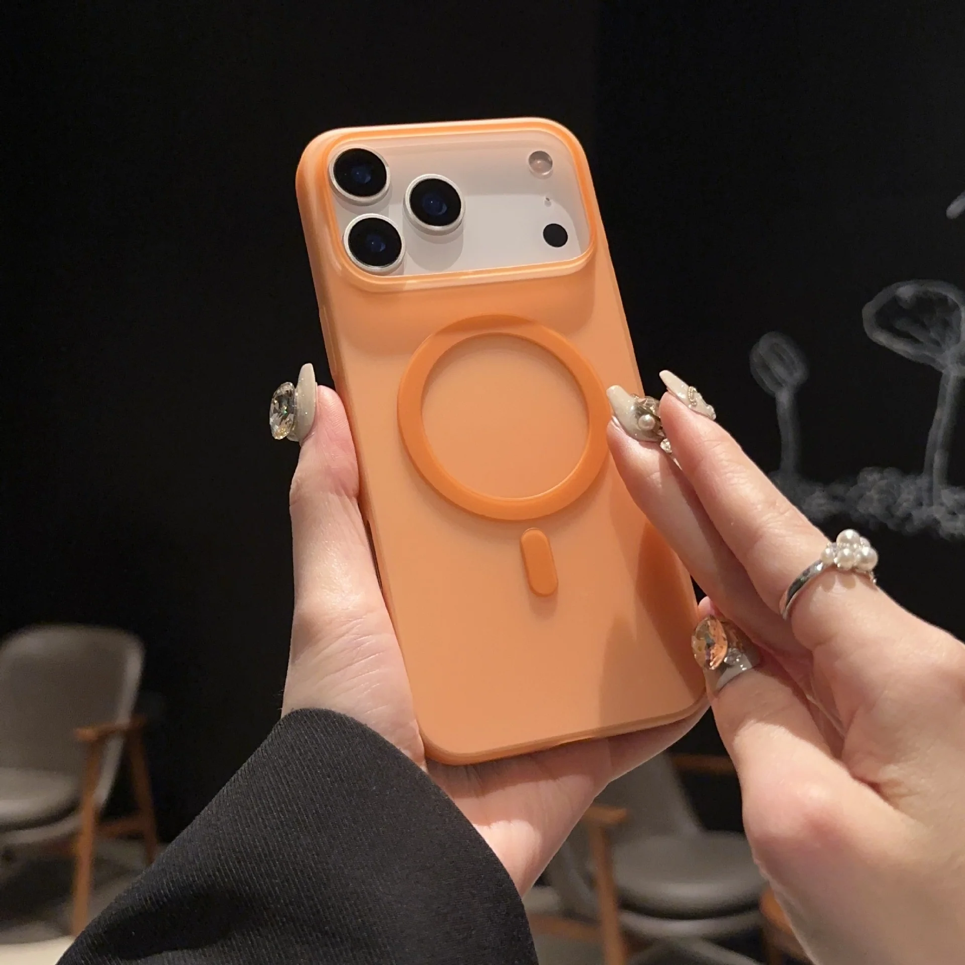 0.3MM Paper Back Case with MagSafe - Image 3