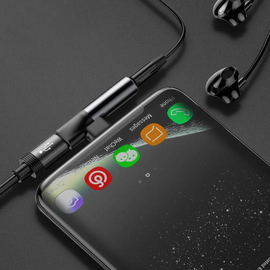 Baseus ® 2 in 1 Charger and Audio Splitter - Image 4