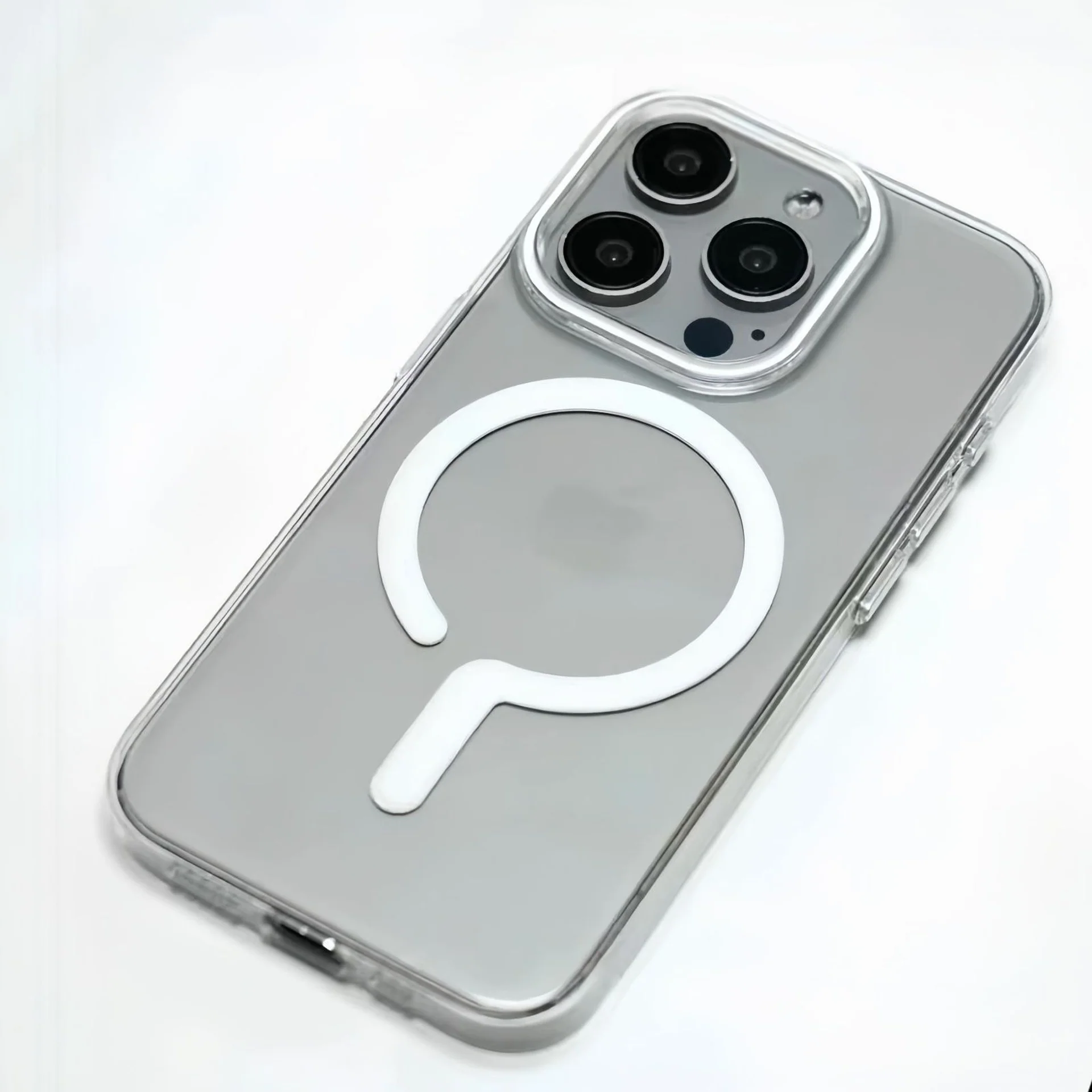 Crystal Clear Magnetic Hard Shell Case - iPhone - Image 7