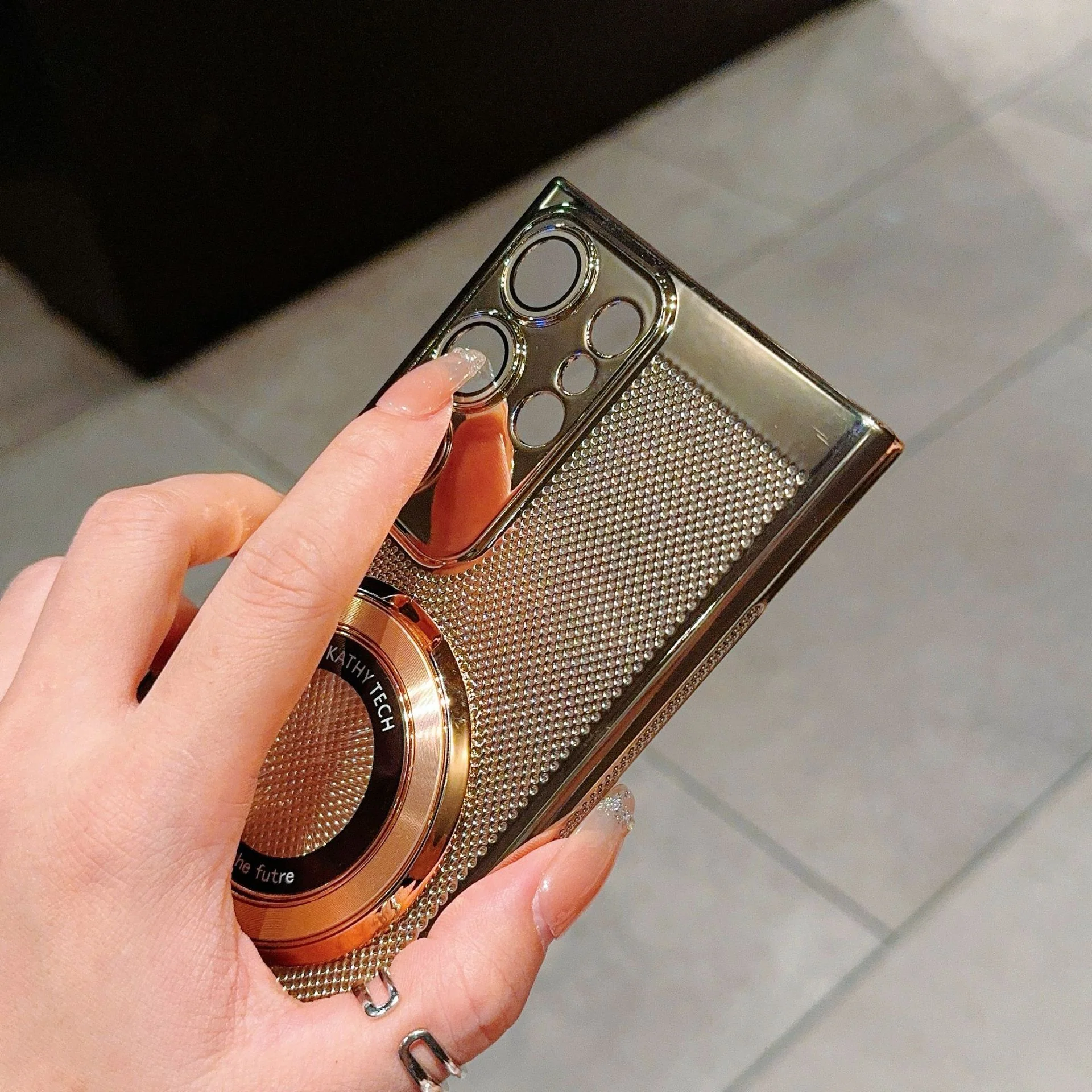 Electroplated Honeycomb Pattern MagSafe Case - Samsung - Image 7