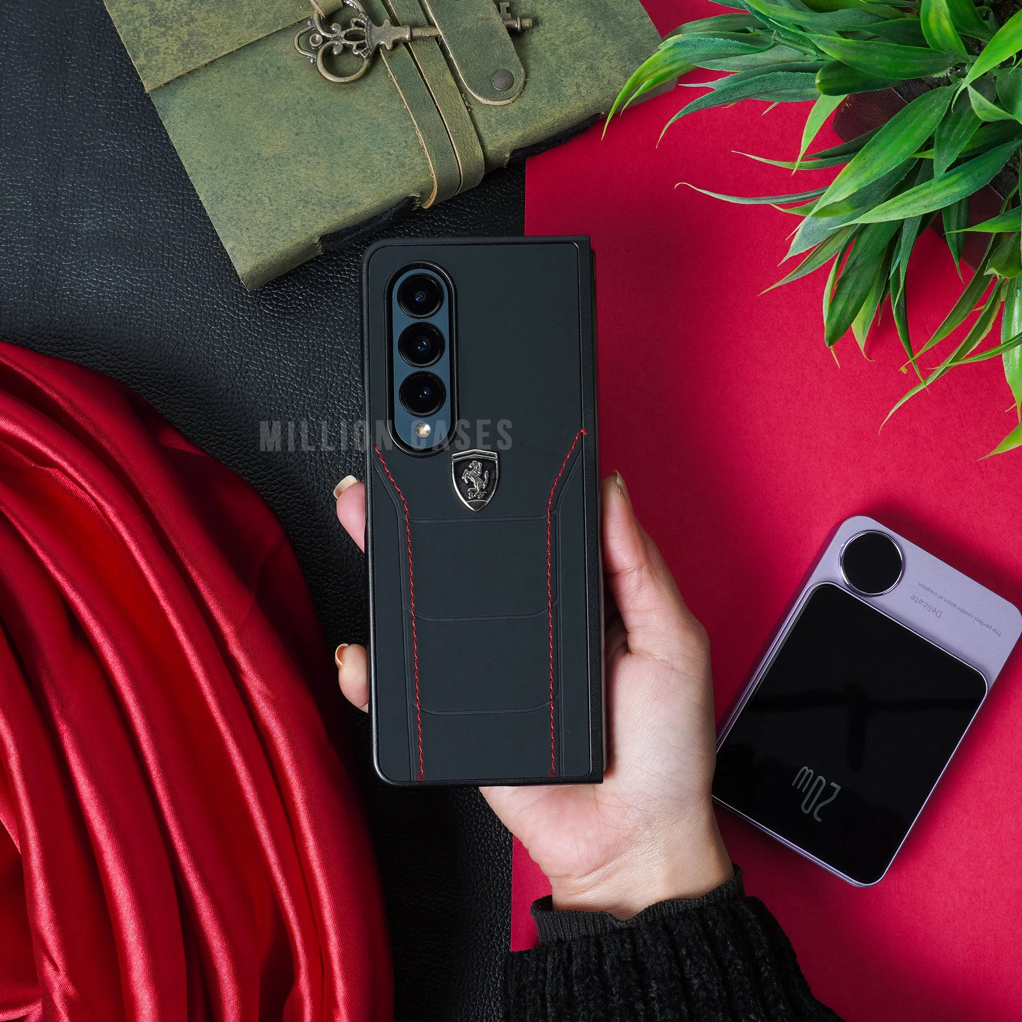 Galaxy Z Fold4 Limited Edition Motorsport Case - Image 6