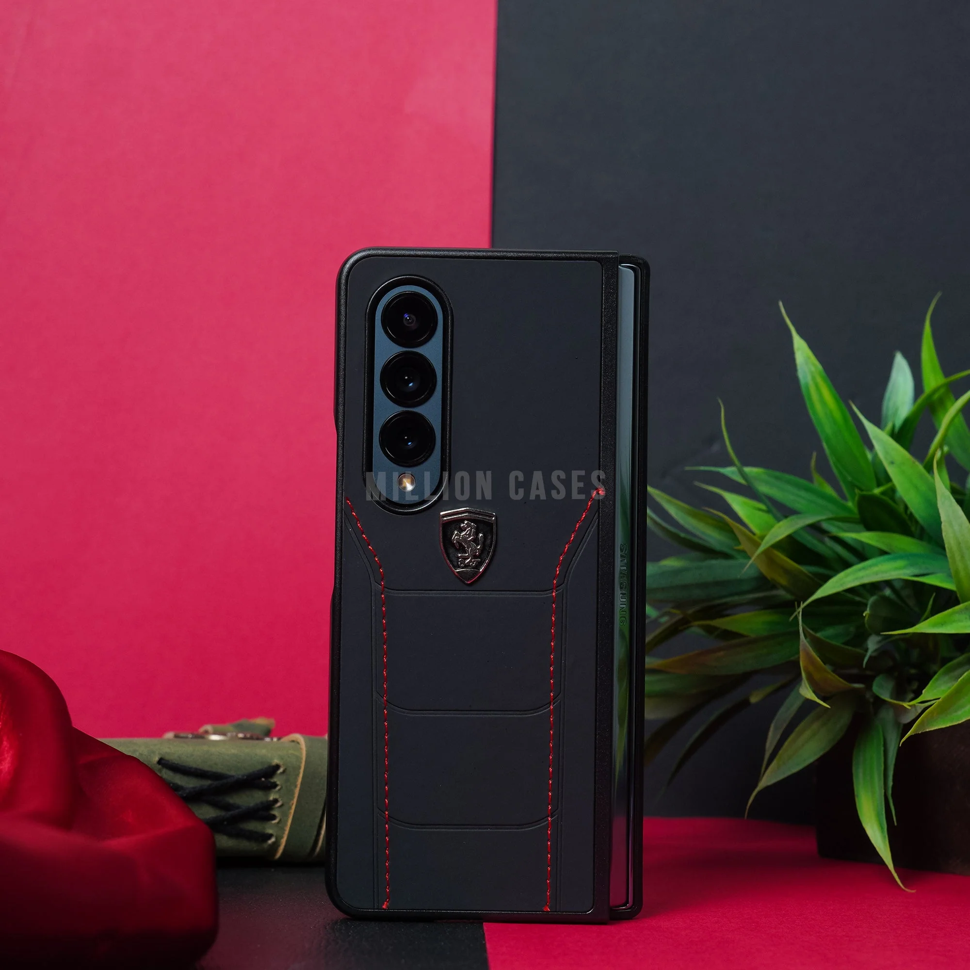 Galaxy Z Fold4 Limited Edition Motorsport Case - Image 7