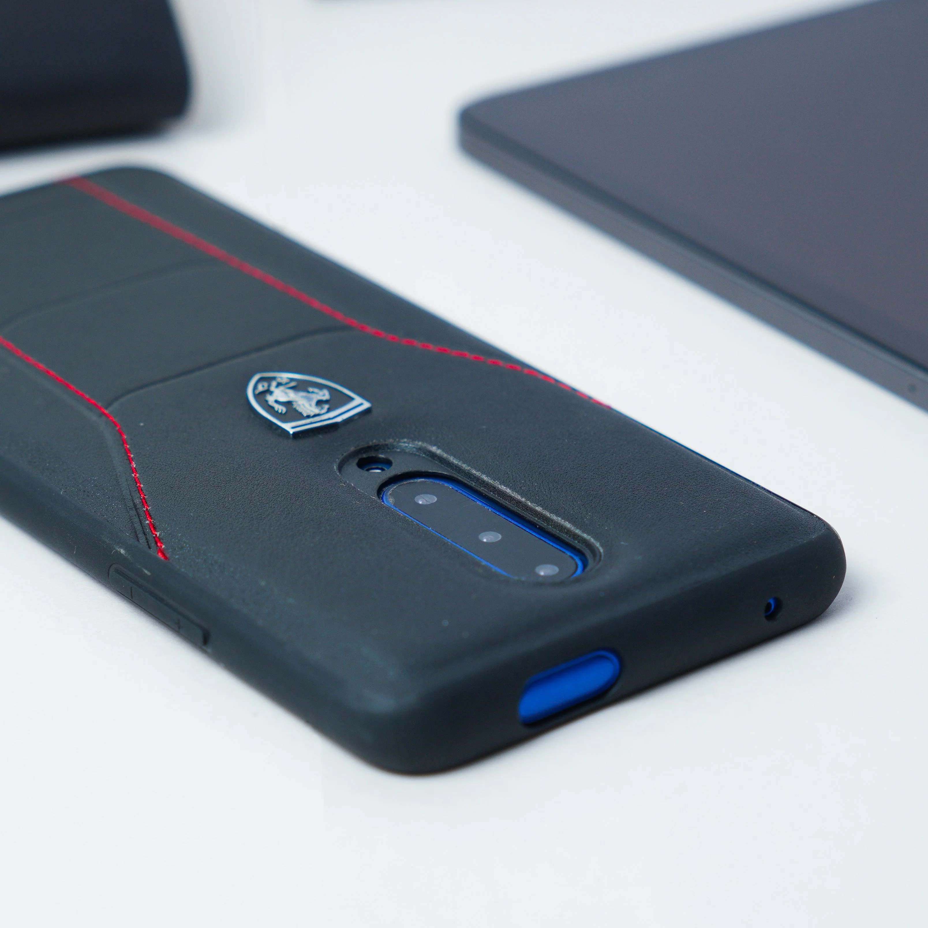 Ferrari ® Oneplus Series Genuine Leather Crafted Limited Edition Case - Image 3