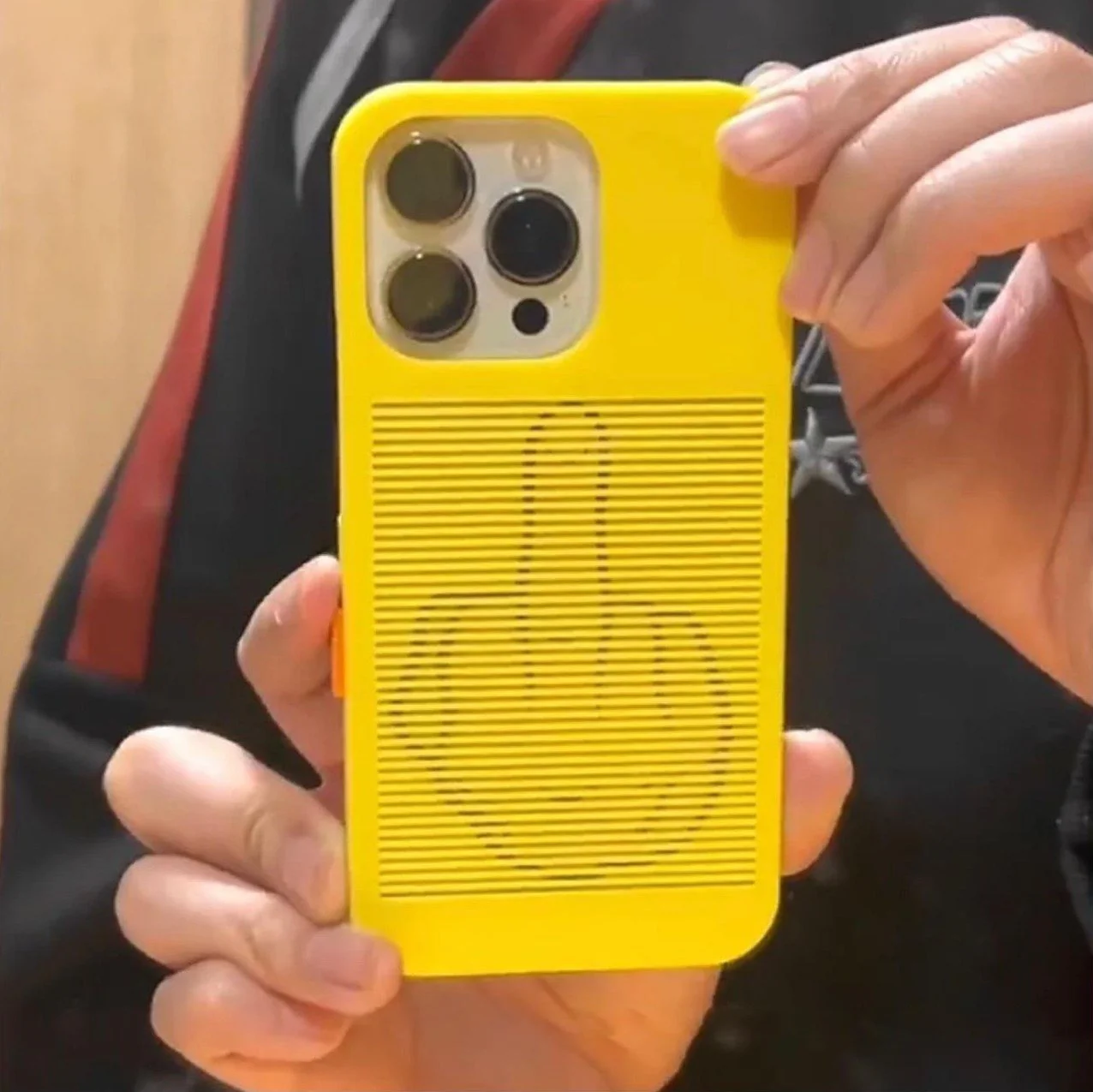 Fist To Finger Transformation Case - iPhone - Image 4
