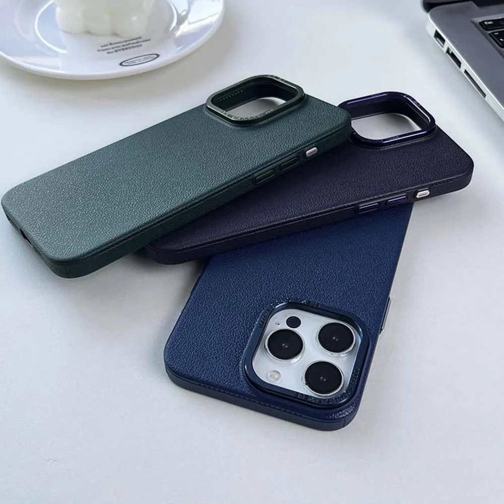 Frosted Elegance Leather Pattern Case - iPhone - Image 4