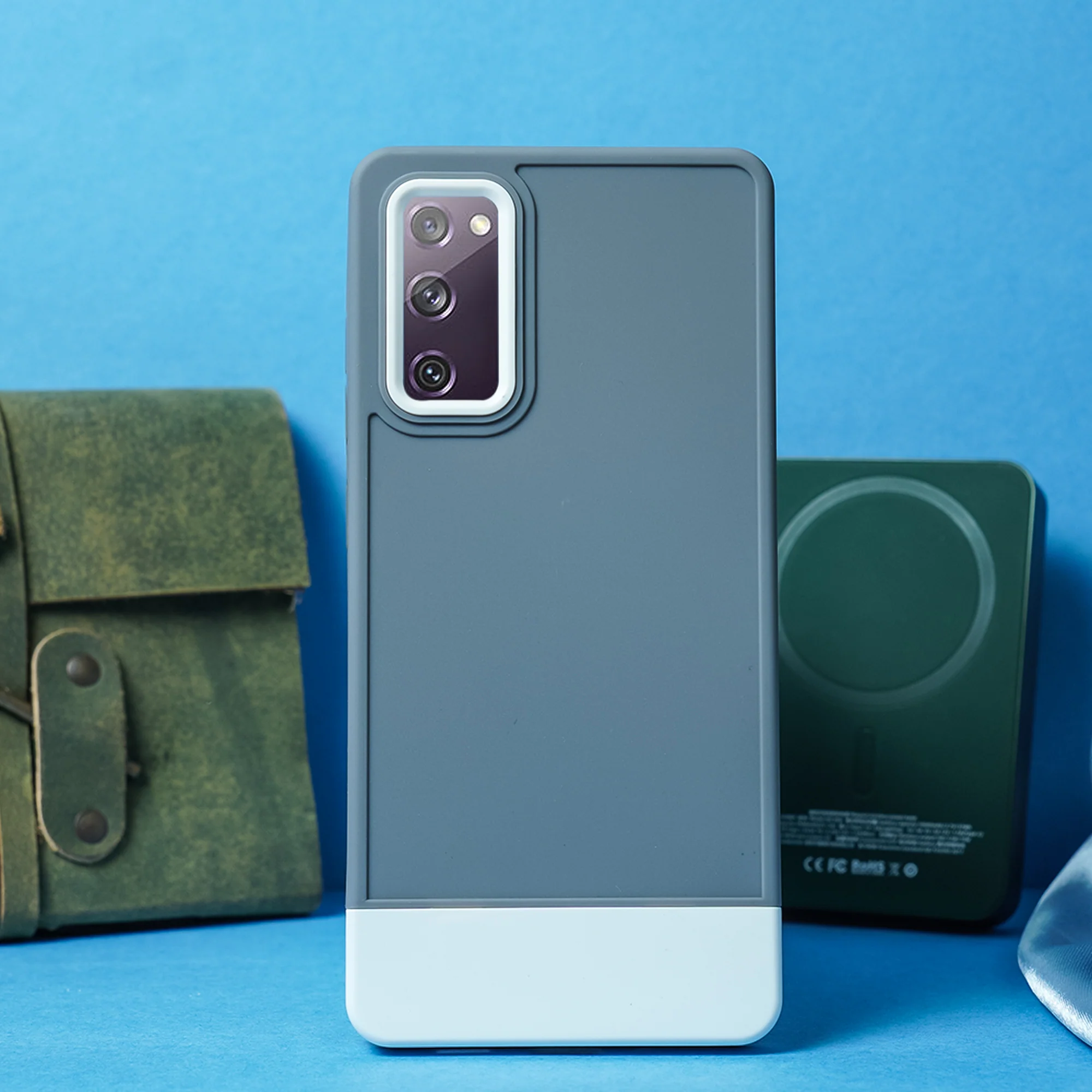 Galaxy S20 FE Contrasting Hybrid Armor Bumper Case - Image 3