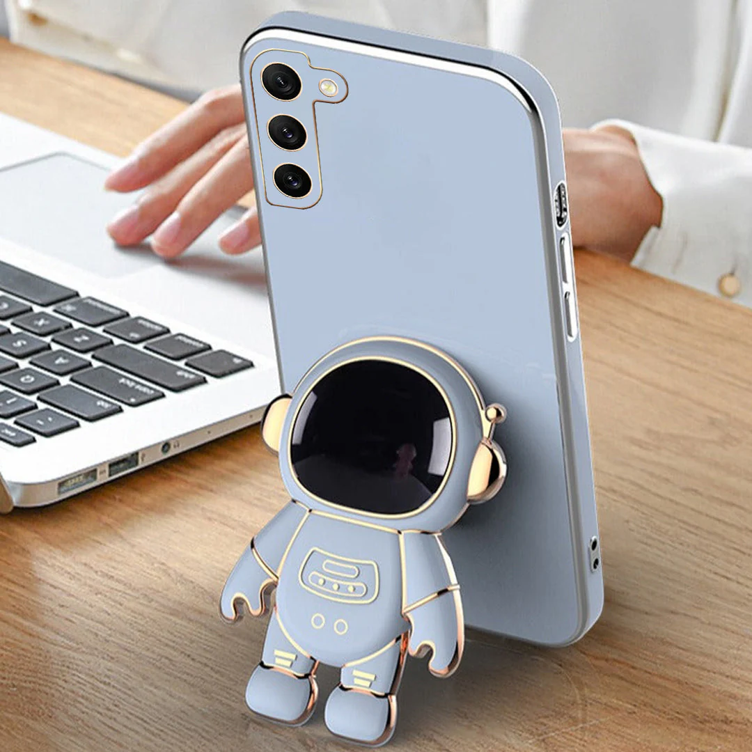 Galaxy S21 Plus Luxurious Astronaut Bracket Case - Image 3