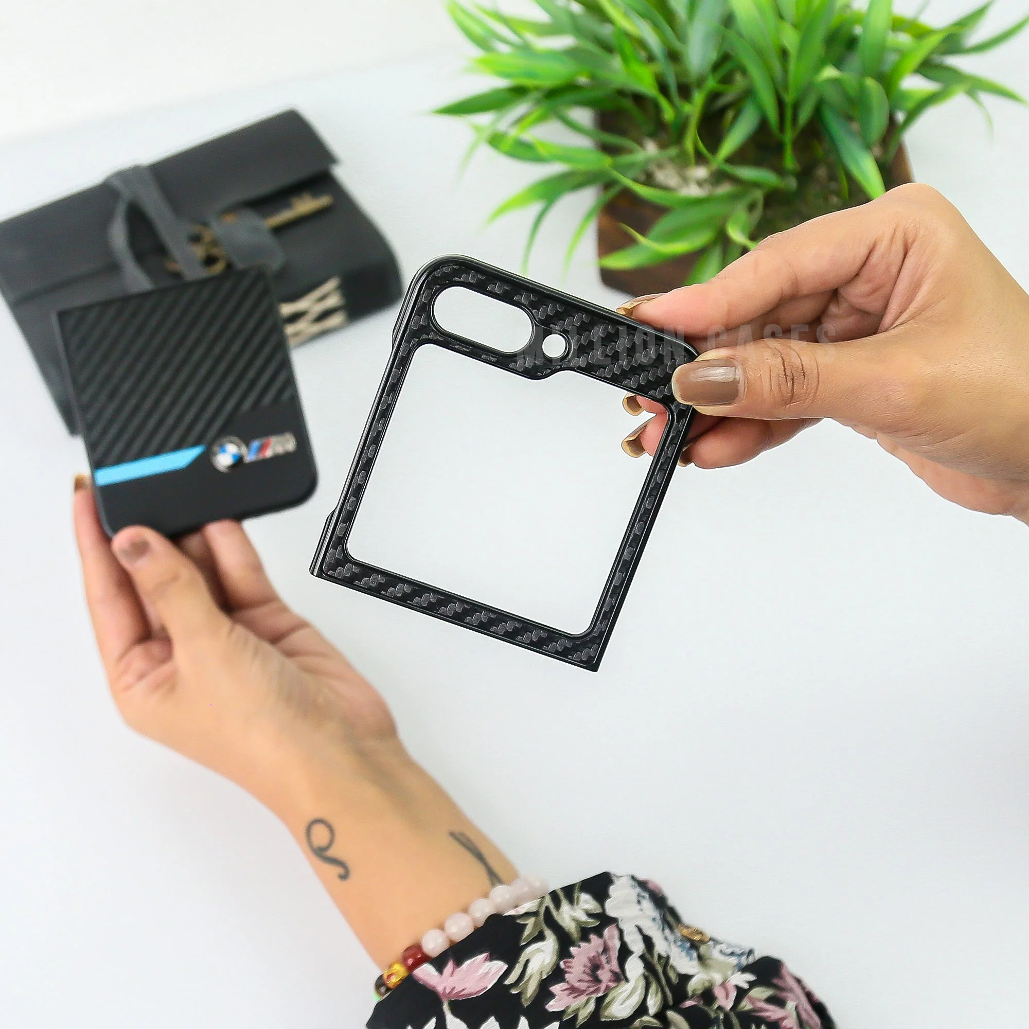 Galaxy Z Series BMW Carbon Fiber Case - Image 8