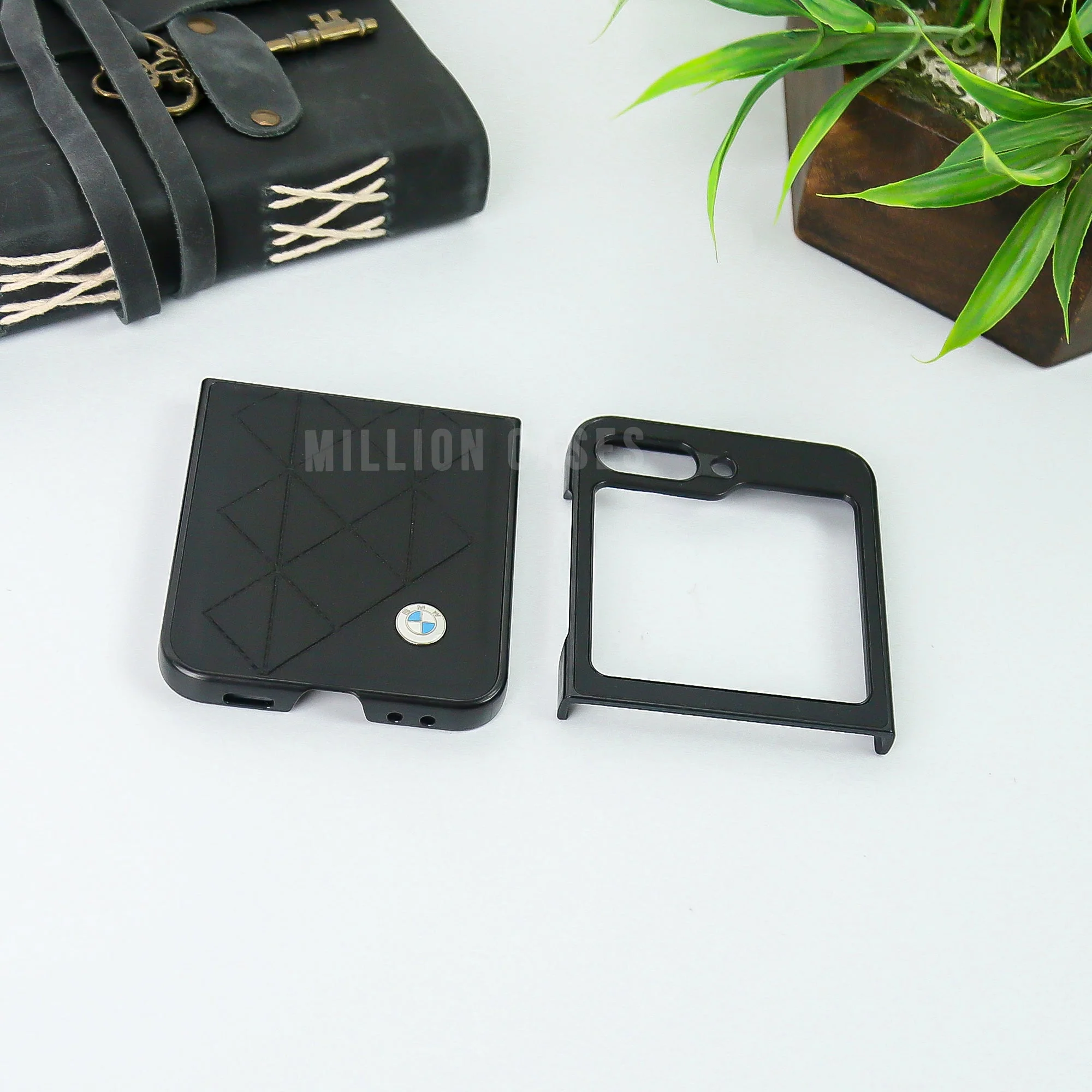 Galaxy Z Flip5 BMW Genuine Leather Texture Case - Image 6