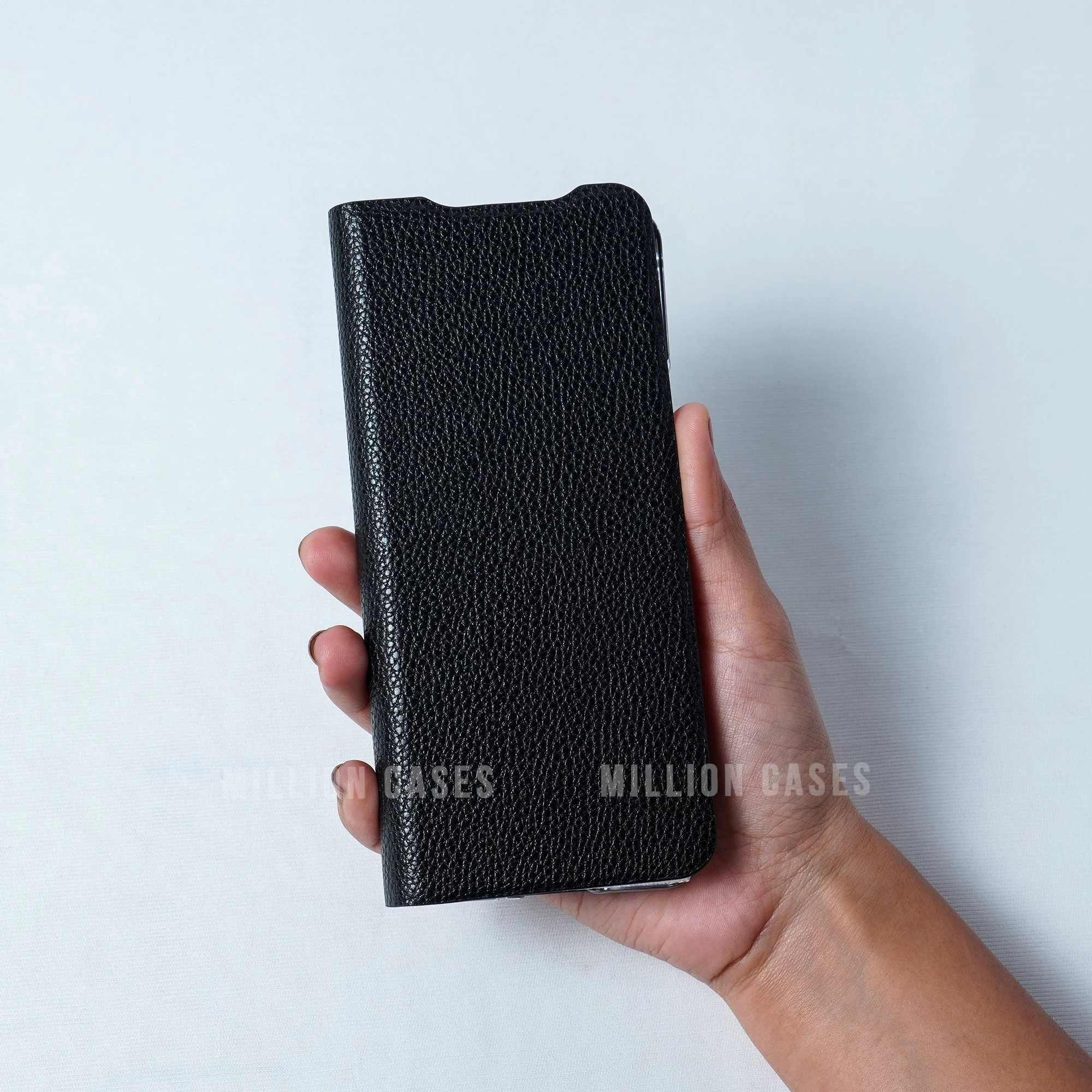 Galaxy Z Fold4 Leather Textured Slim Case - Image 5