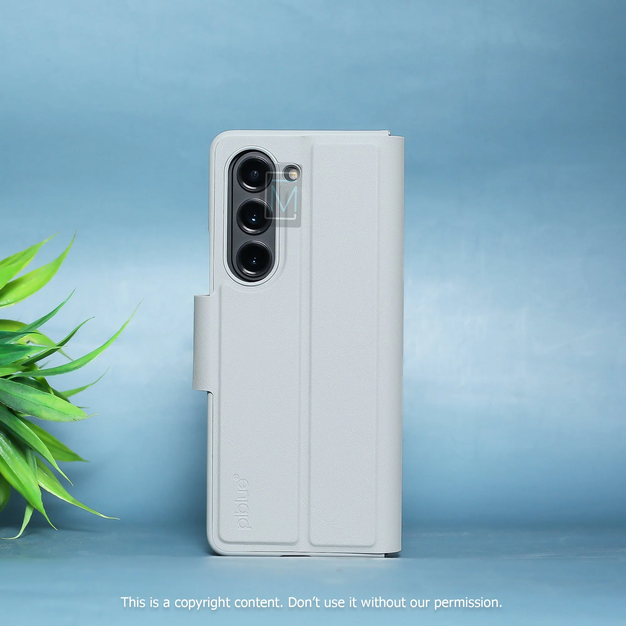 Galaxy Z Fold5 Classy Vintage-Inspired Leather Case - Image 3