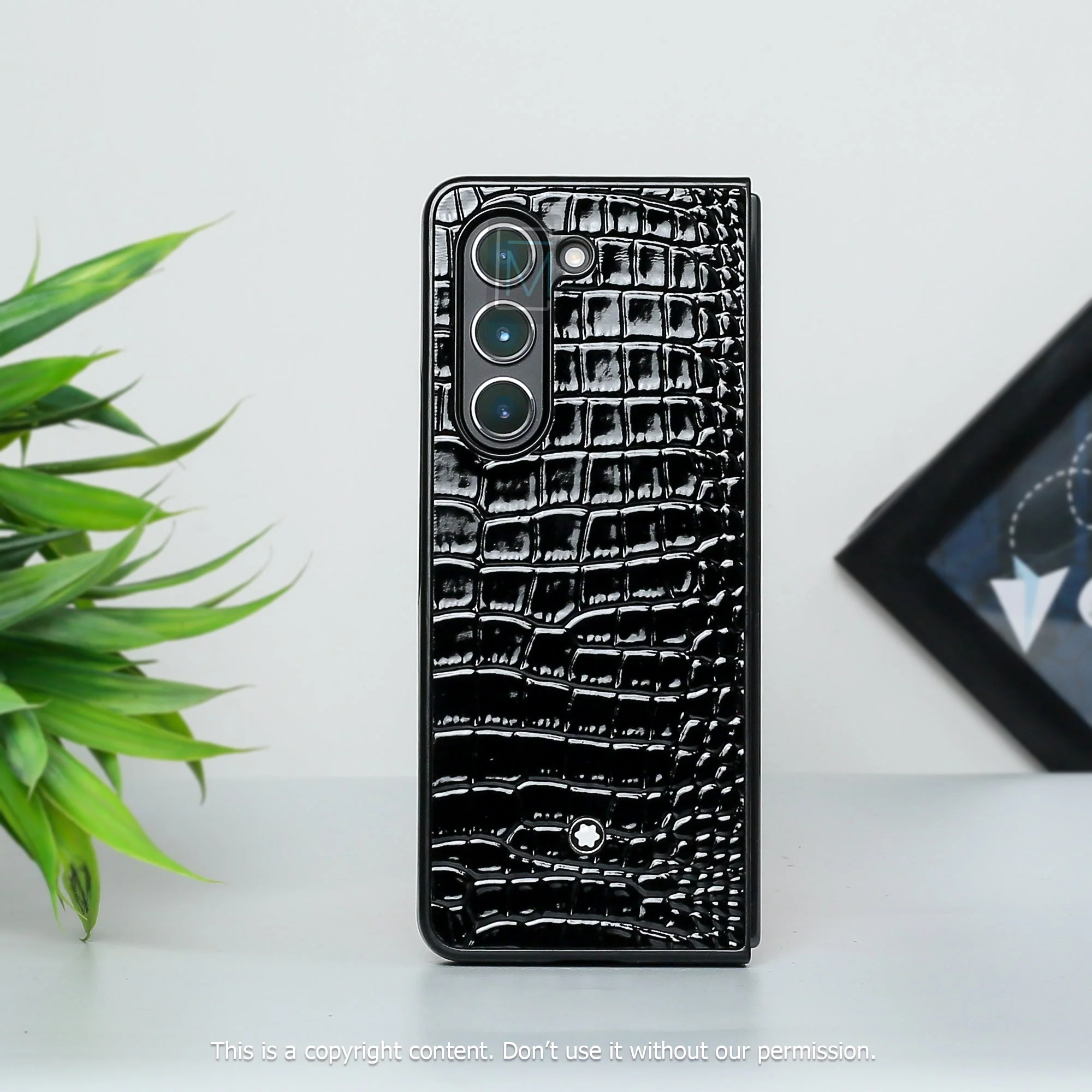Galaxy Z Fold5 Crocodile Pattern Genuine Leather Case - Image 2