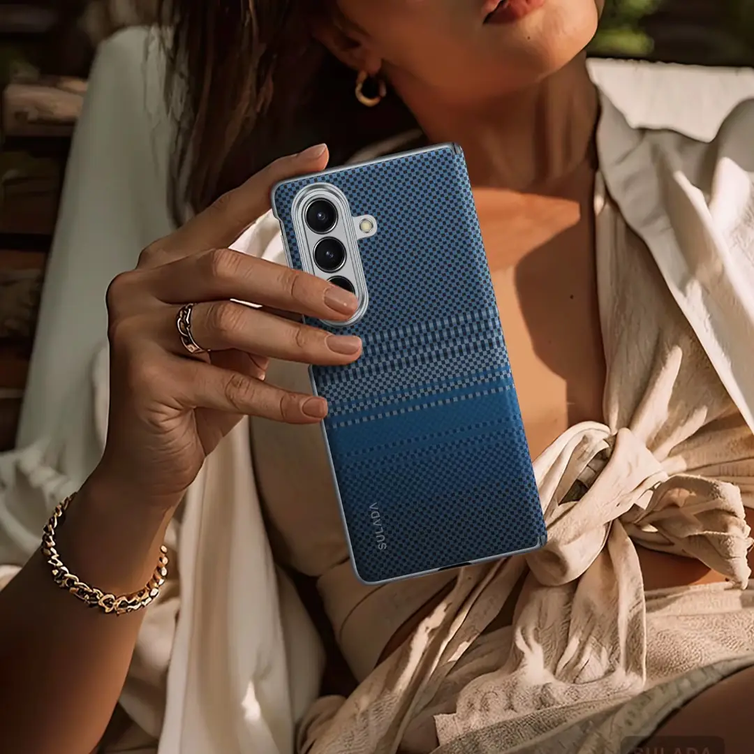 Galaxy Z Fold6 Sunset Glow Tactile Woven Case - Image 4