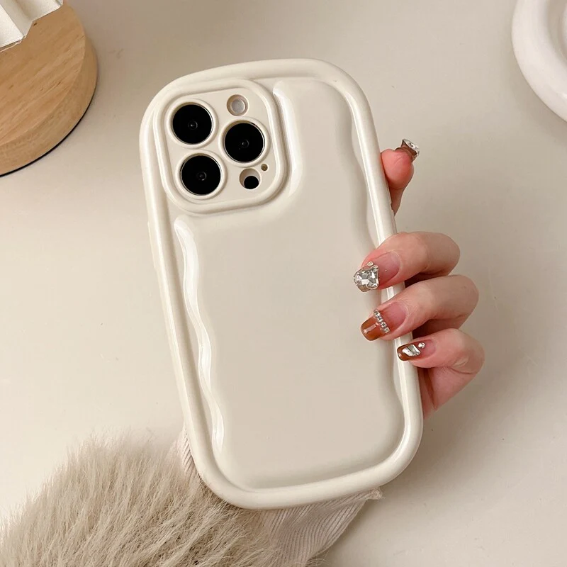 Glossy Varnish Wavy Pattern Case - iPhone - Image 10