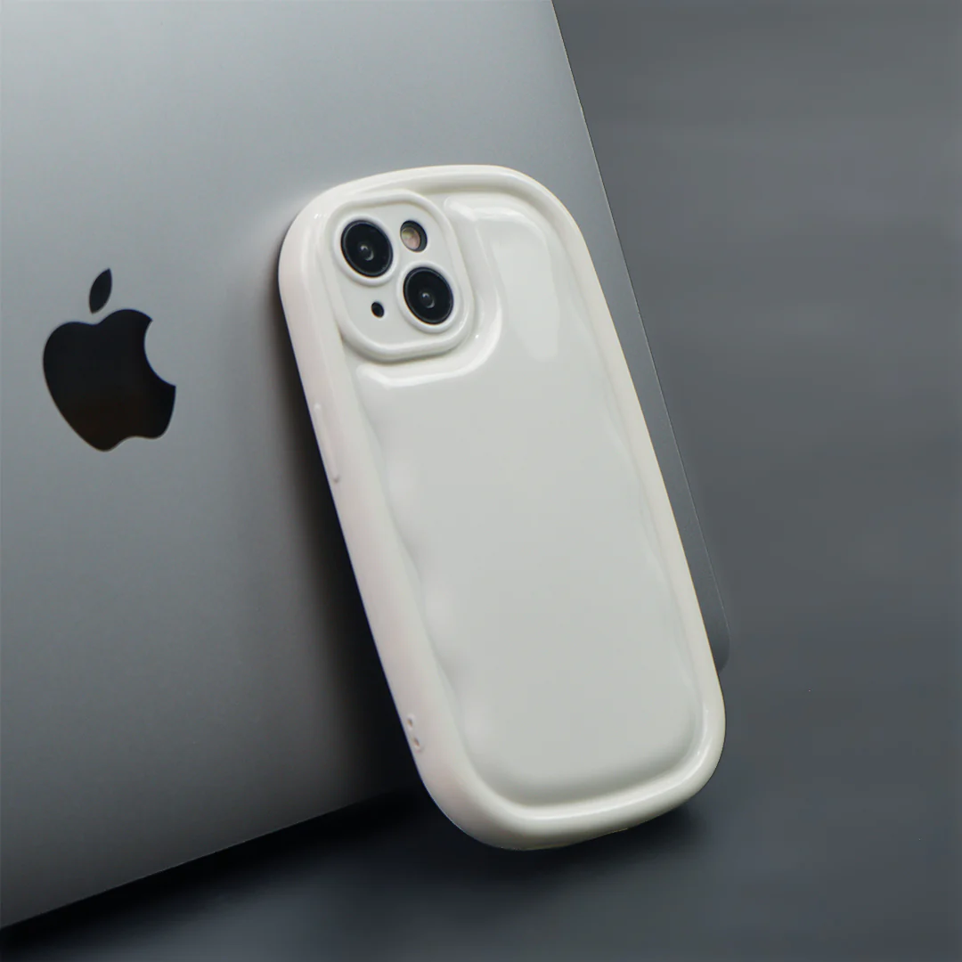 Glossy Varnish Wavy Pattern Case - iPhone - Image 5
