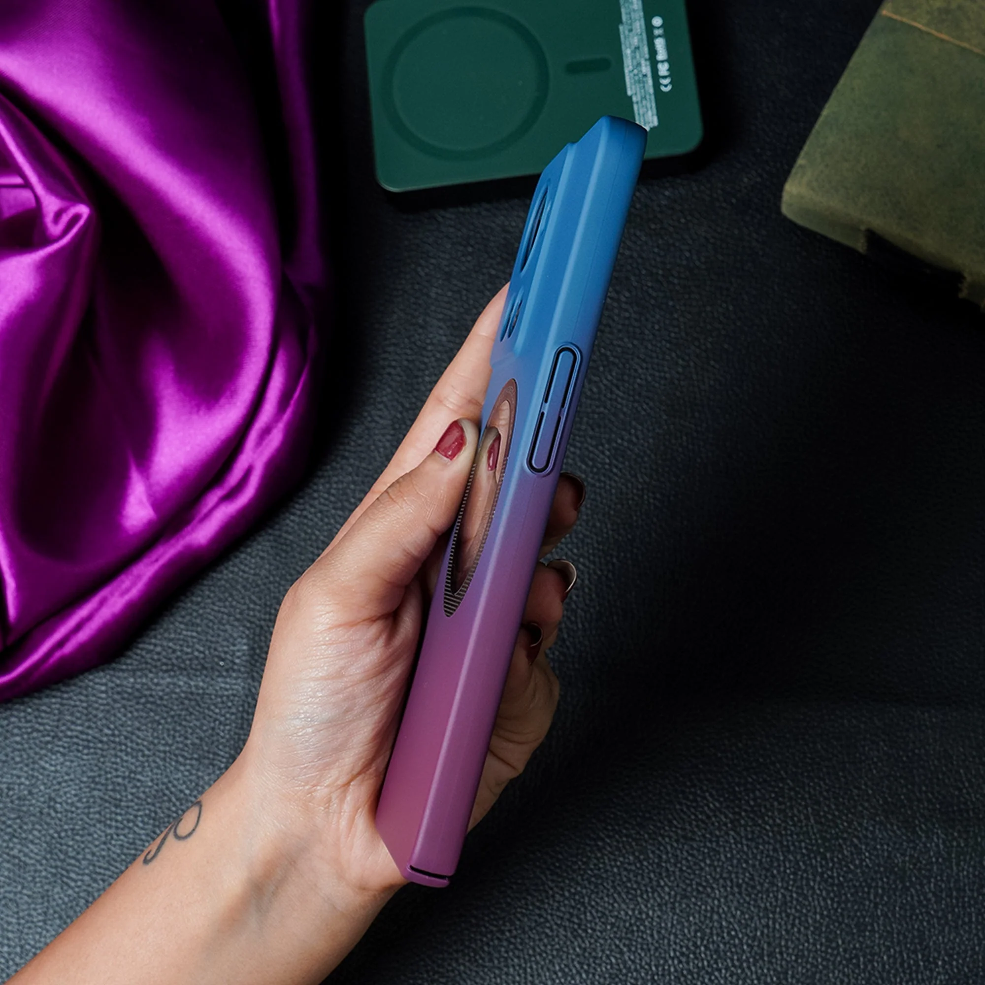 Gradient Matte MagSafe Case - OnePlus - Image 18