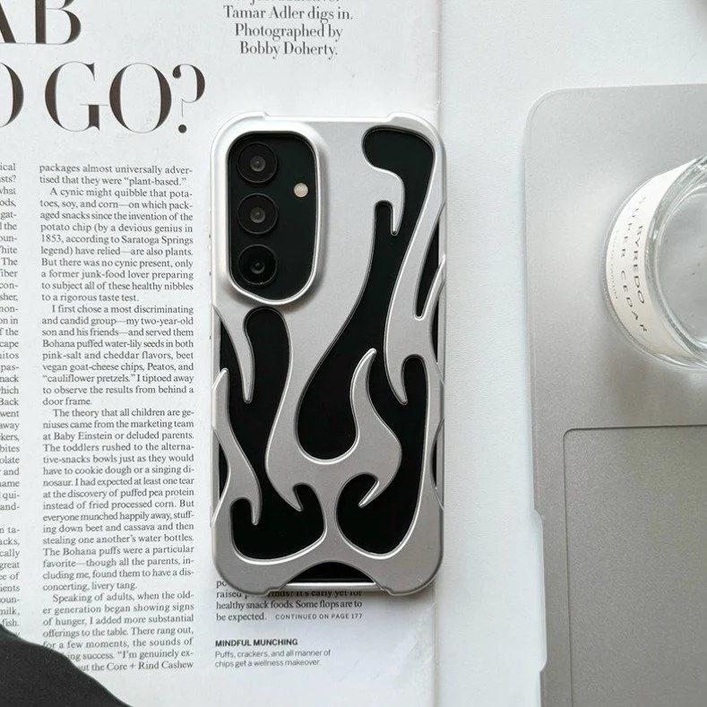 Hollow Flame Design Heat Dissipation Case - Samsung - Image 4