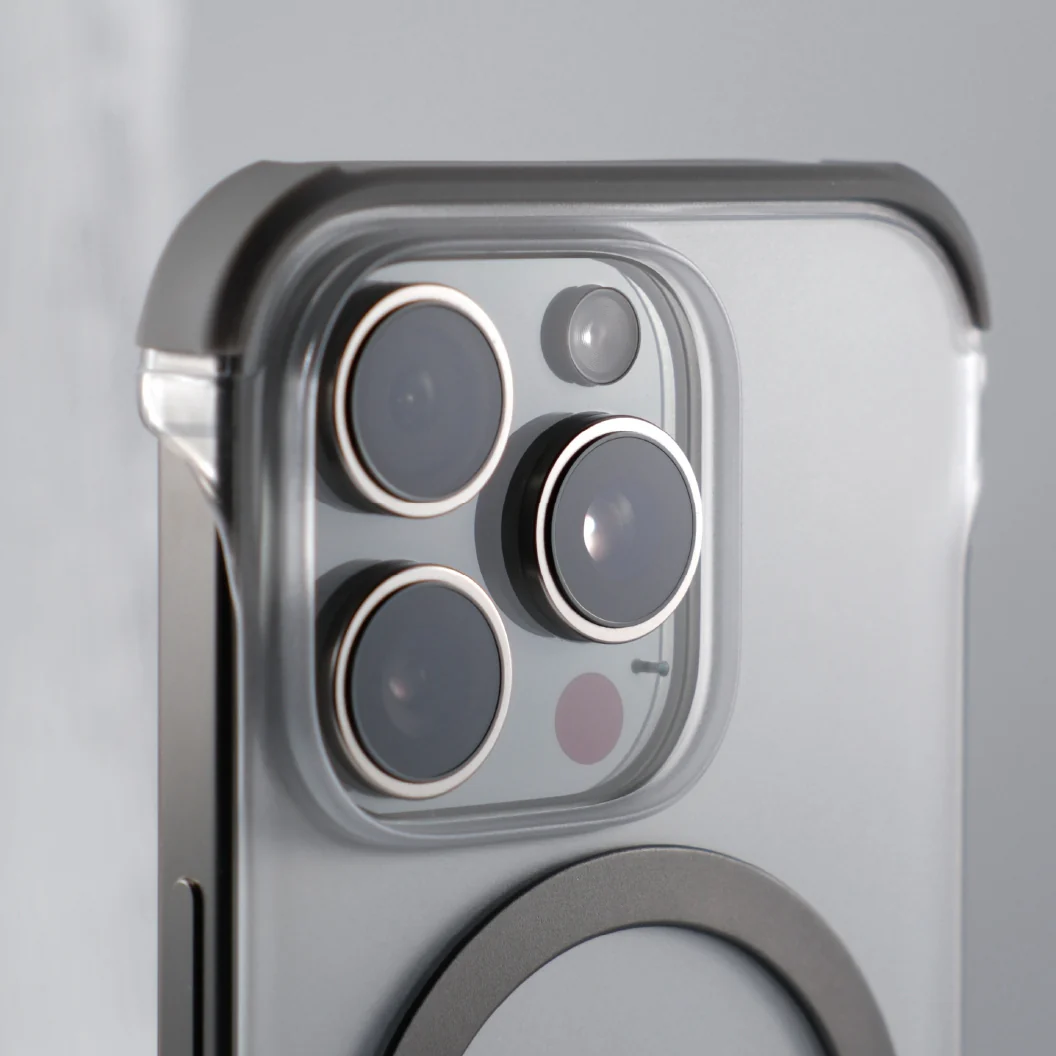 Frameless MagSafe Case - iPhone - Image 9