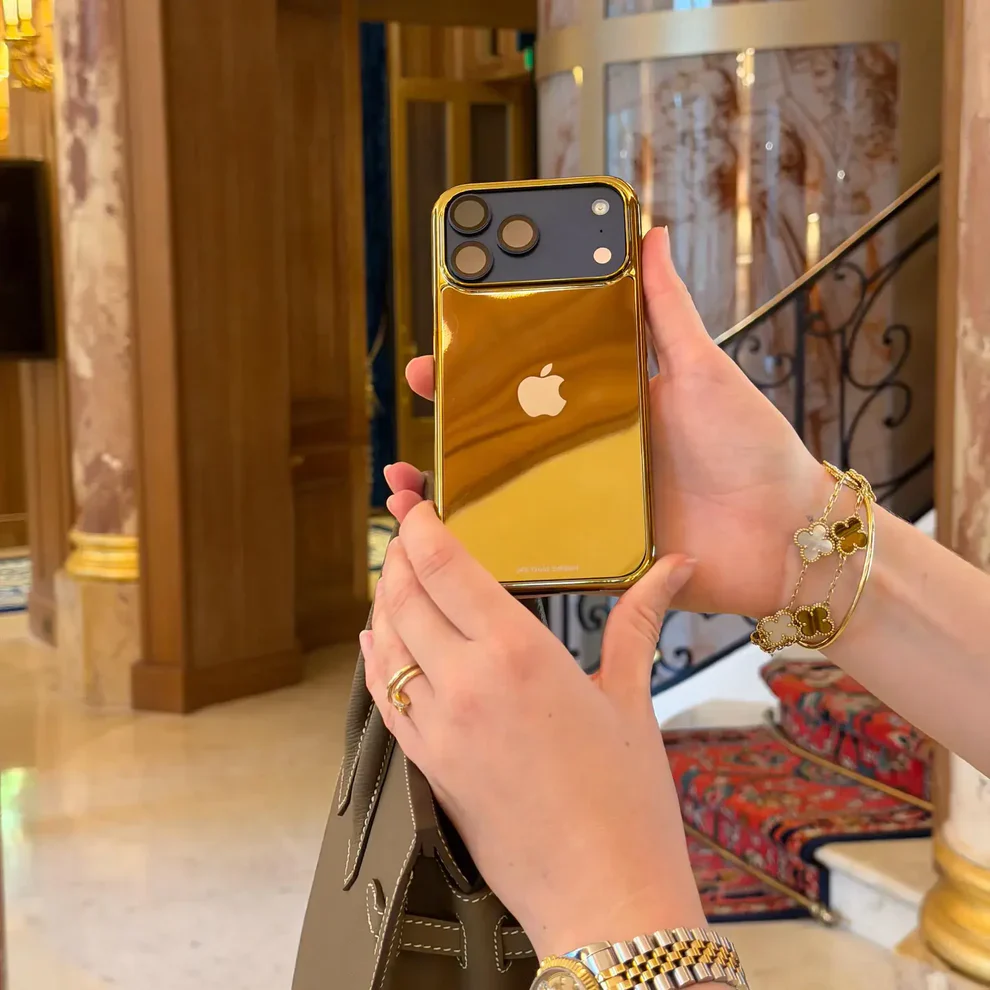 Iconic Legacy Gold Finish Case - Image 4