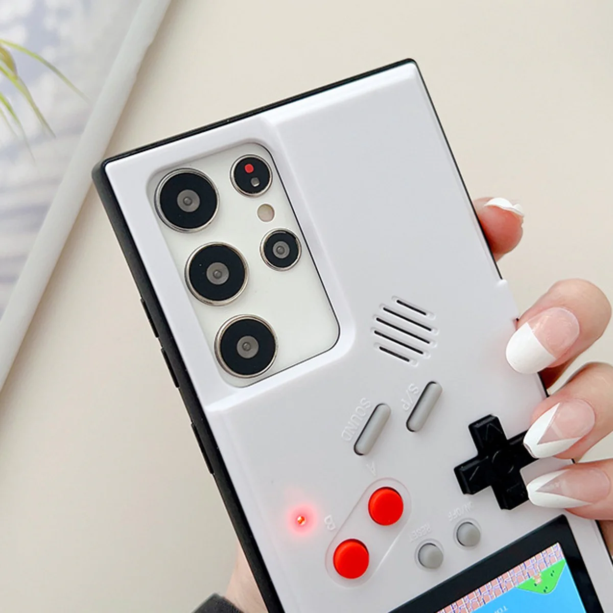 Iconic Retro Game Console Case - Samsung - Image 3