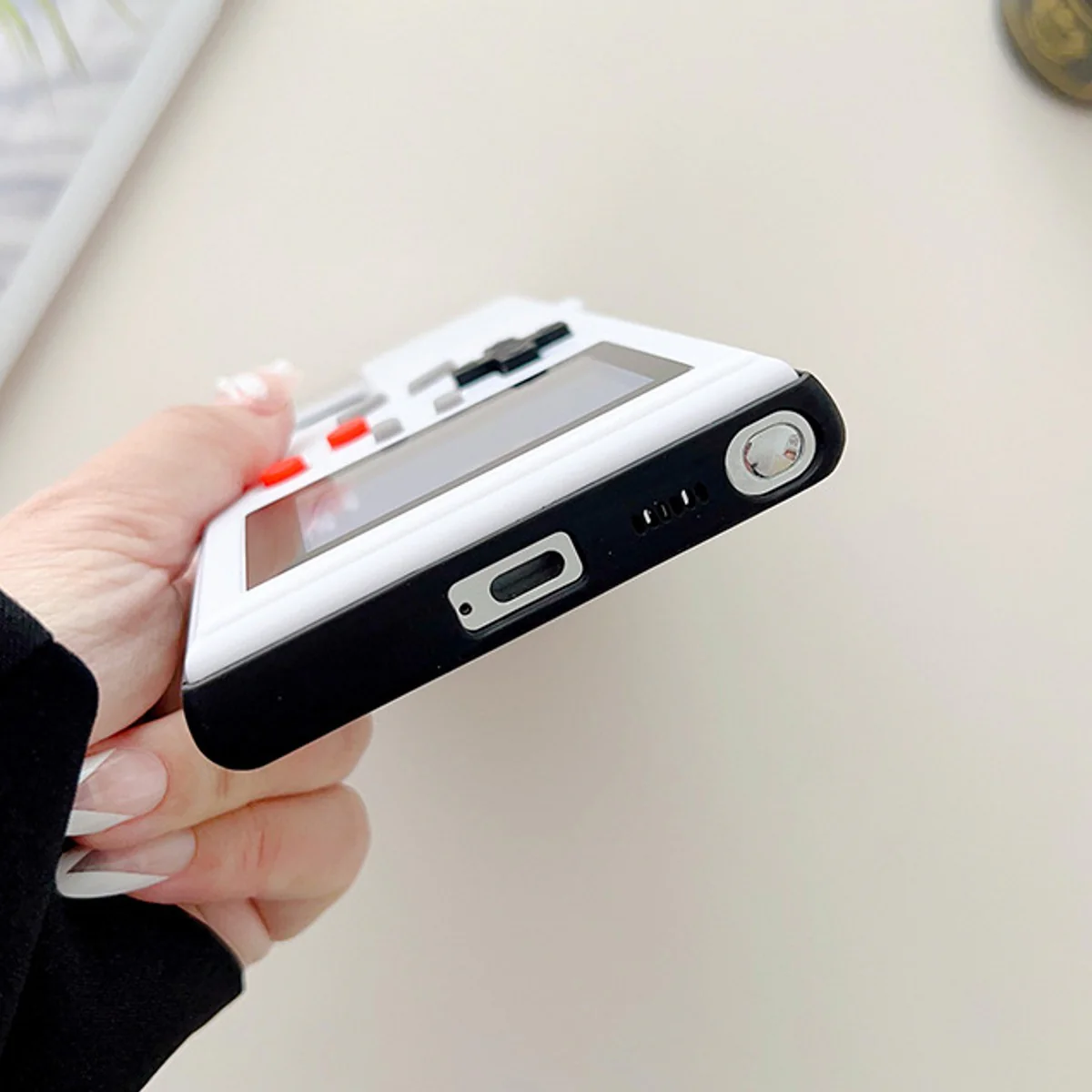 Iconic Retro Game Console Case - Samsung - Image 4