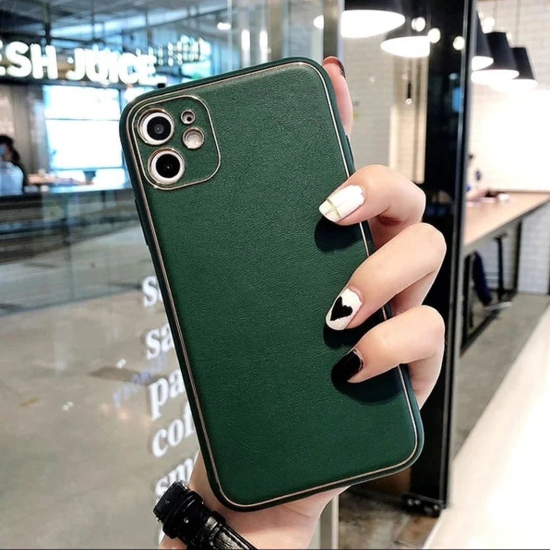 iPhone 11 Series Leather Textured Gold Plated Case - Image 4