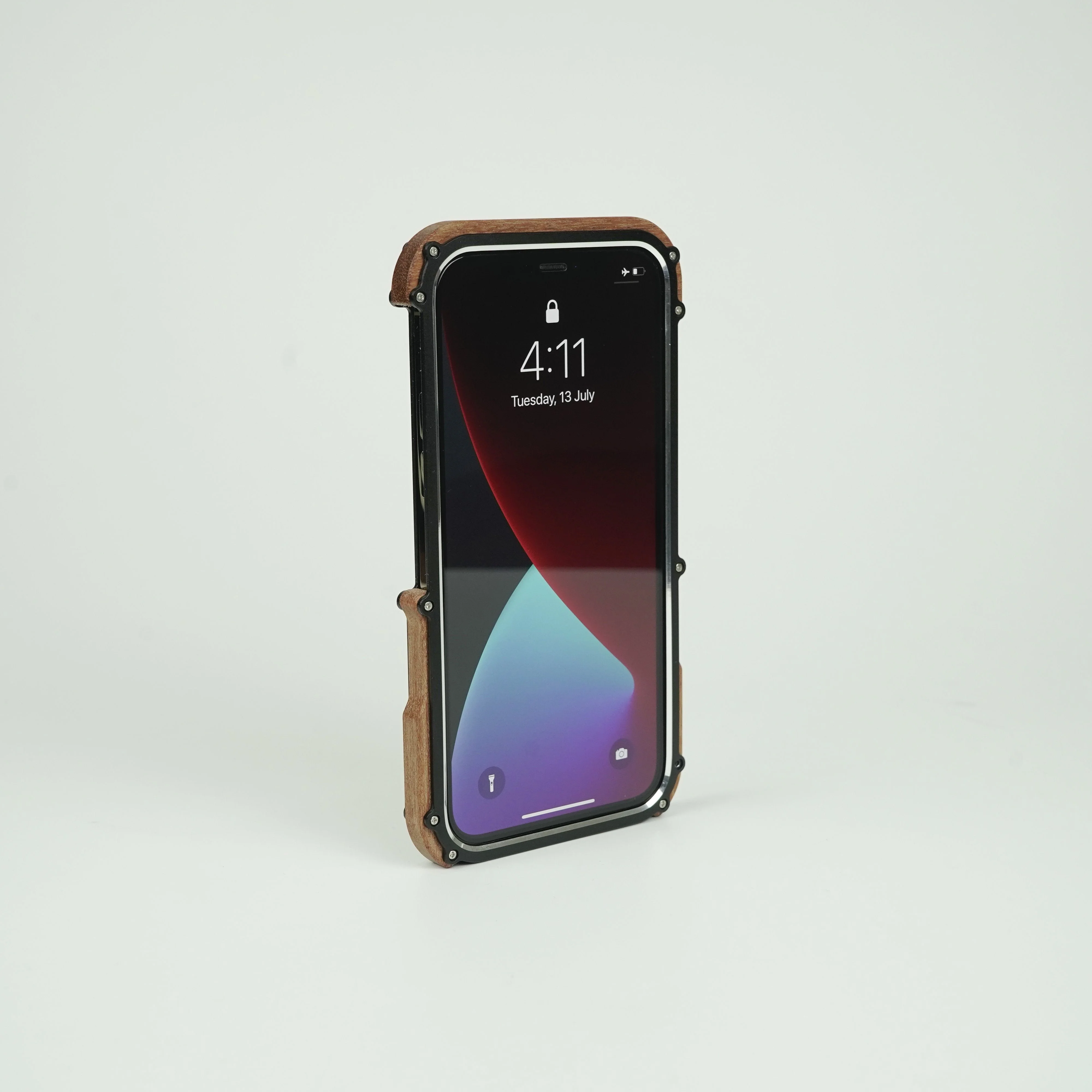 iPhone 15 Series R-Just Aluminium Natural Wood Anti Shock Bumper Case - Image 12