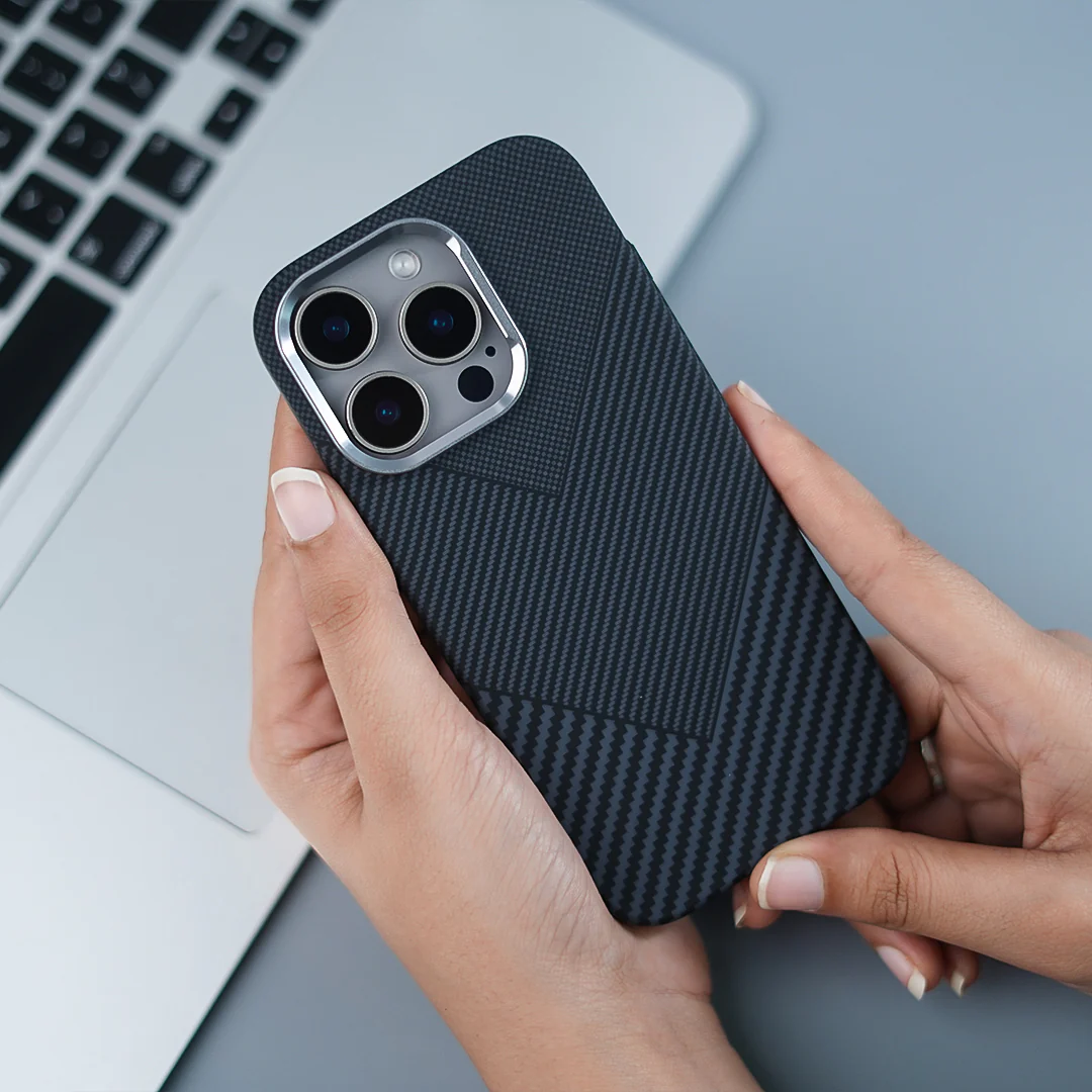 iPhone 16 Series Rugged Elite Carbon Fiber Armor Case - Image 4