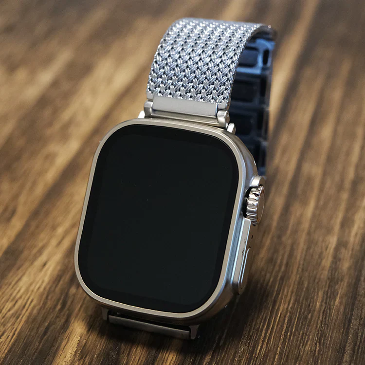 Luxury Steel Magnet Clasp Strap for Apple Watch - Image 2