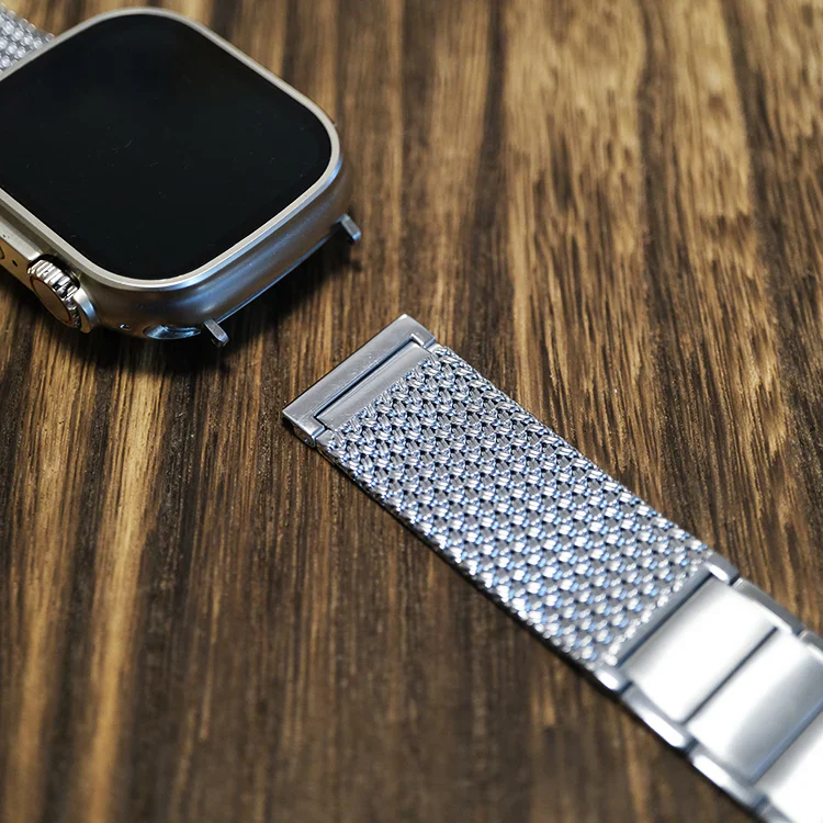 Luxury Steel Magnet Clasp Strap for Apple Watch - Image 6