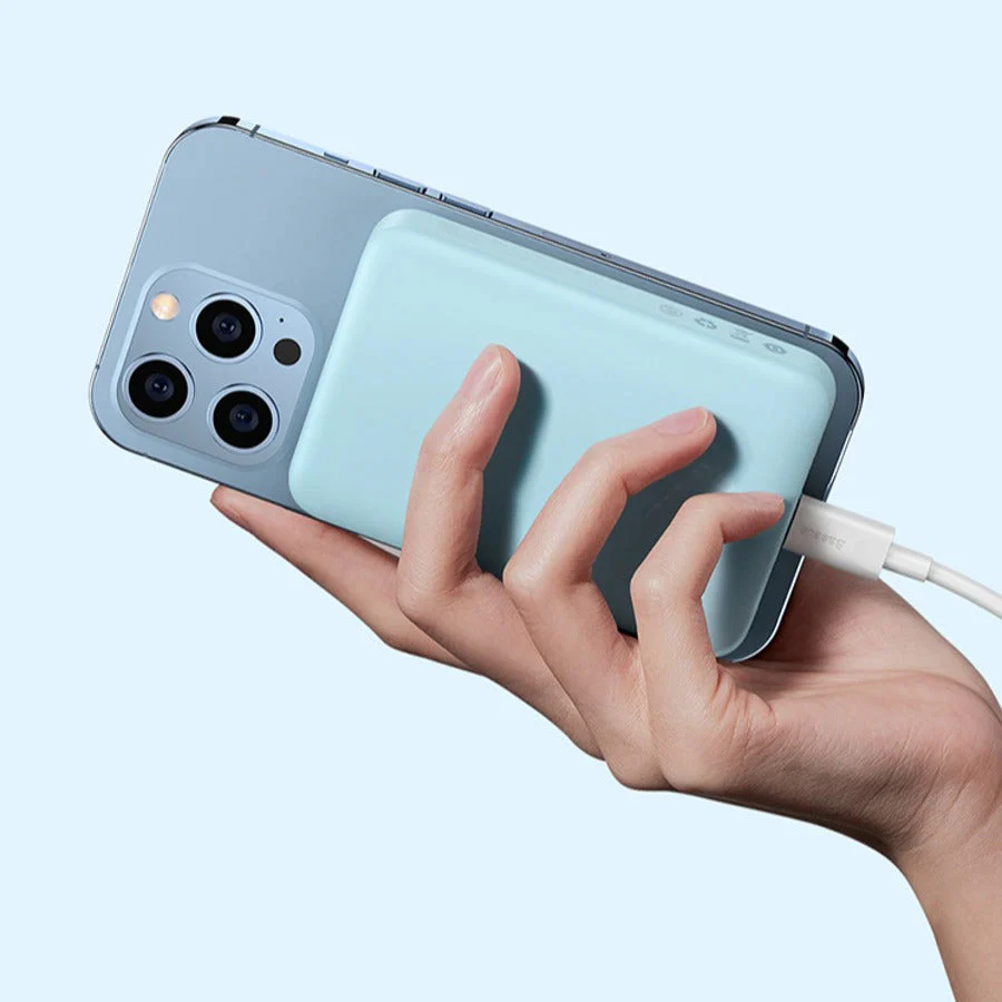 MagBoost 20W Ultra-Portable Power Bank - Image 4