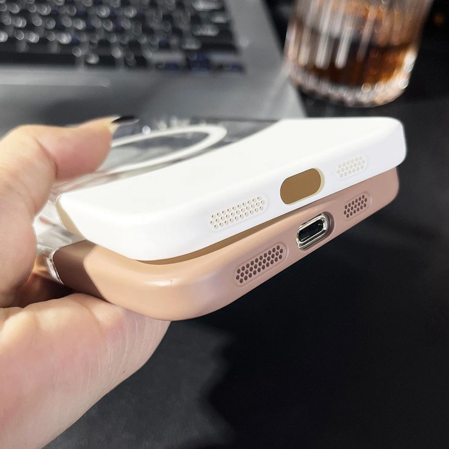 Magnetic Splicing Contrast Transparent Case - iPhone - Image 6