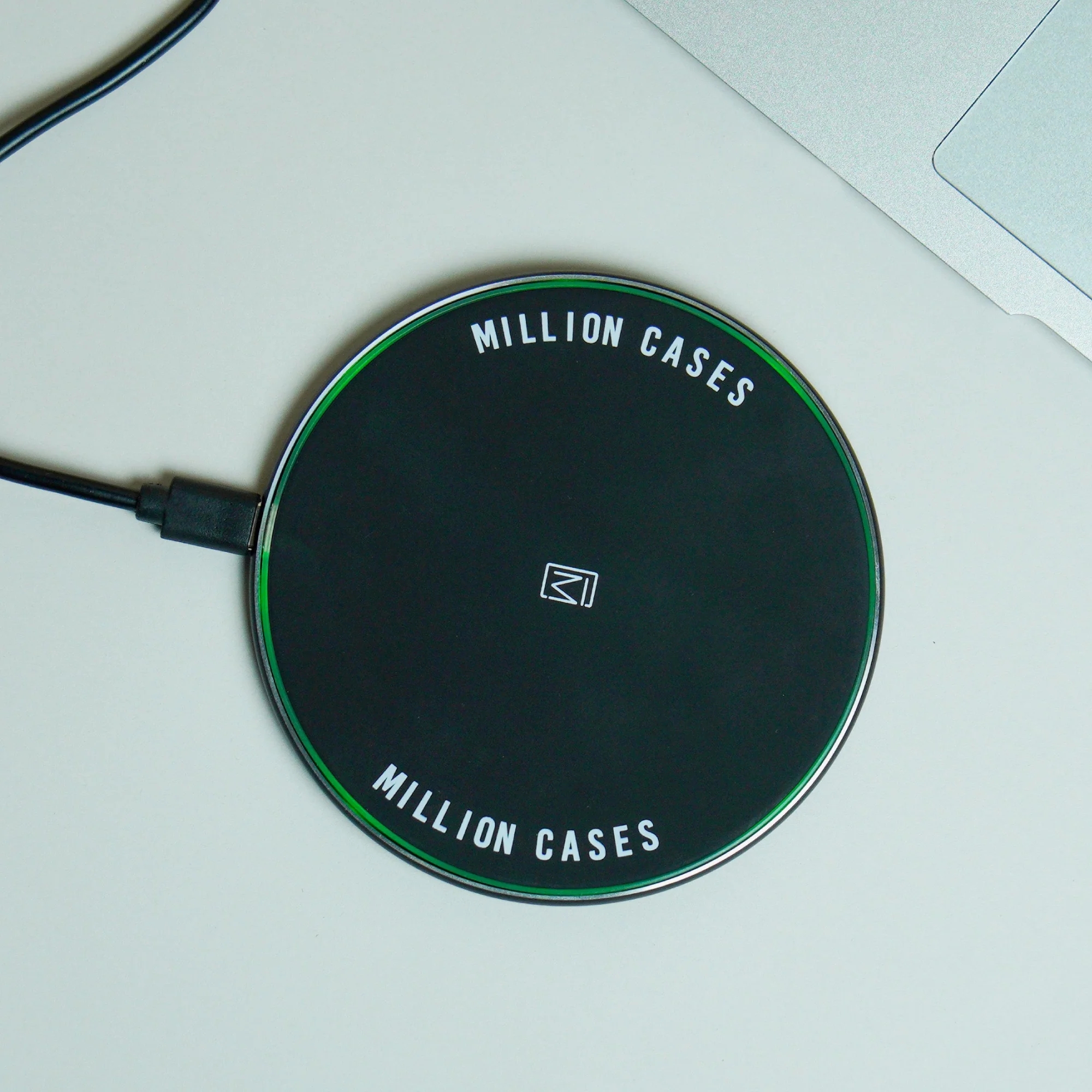 MC ® 15W Wireless Fast Charger - Image 5