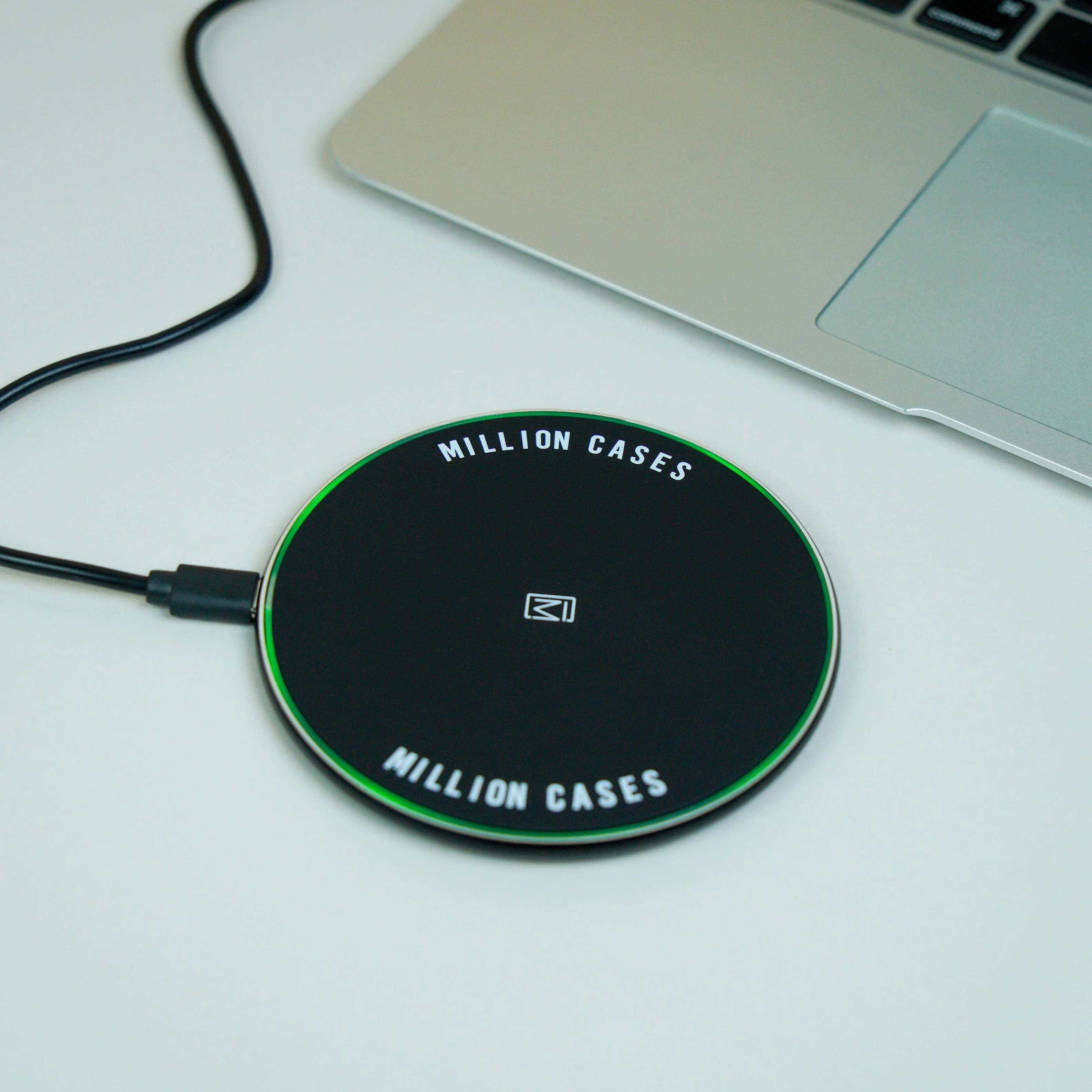 MC ® 15W Wireless Fast Charger - Image 9