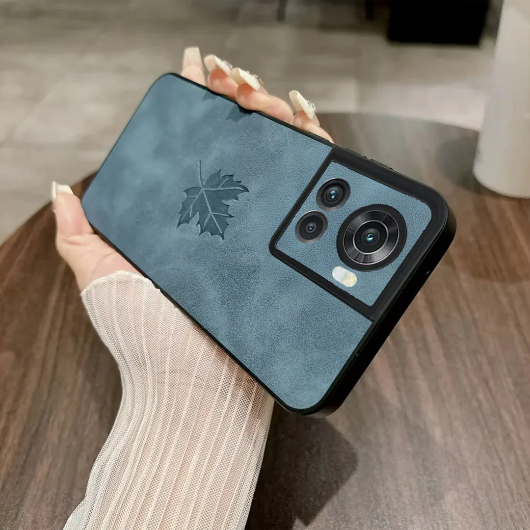 OnePlus 10R Vintage Maple Leaf Leather Case - Image 3