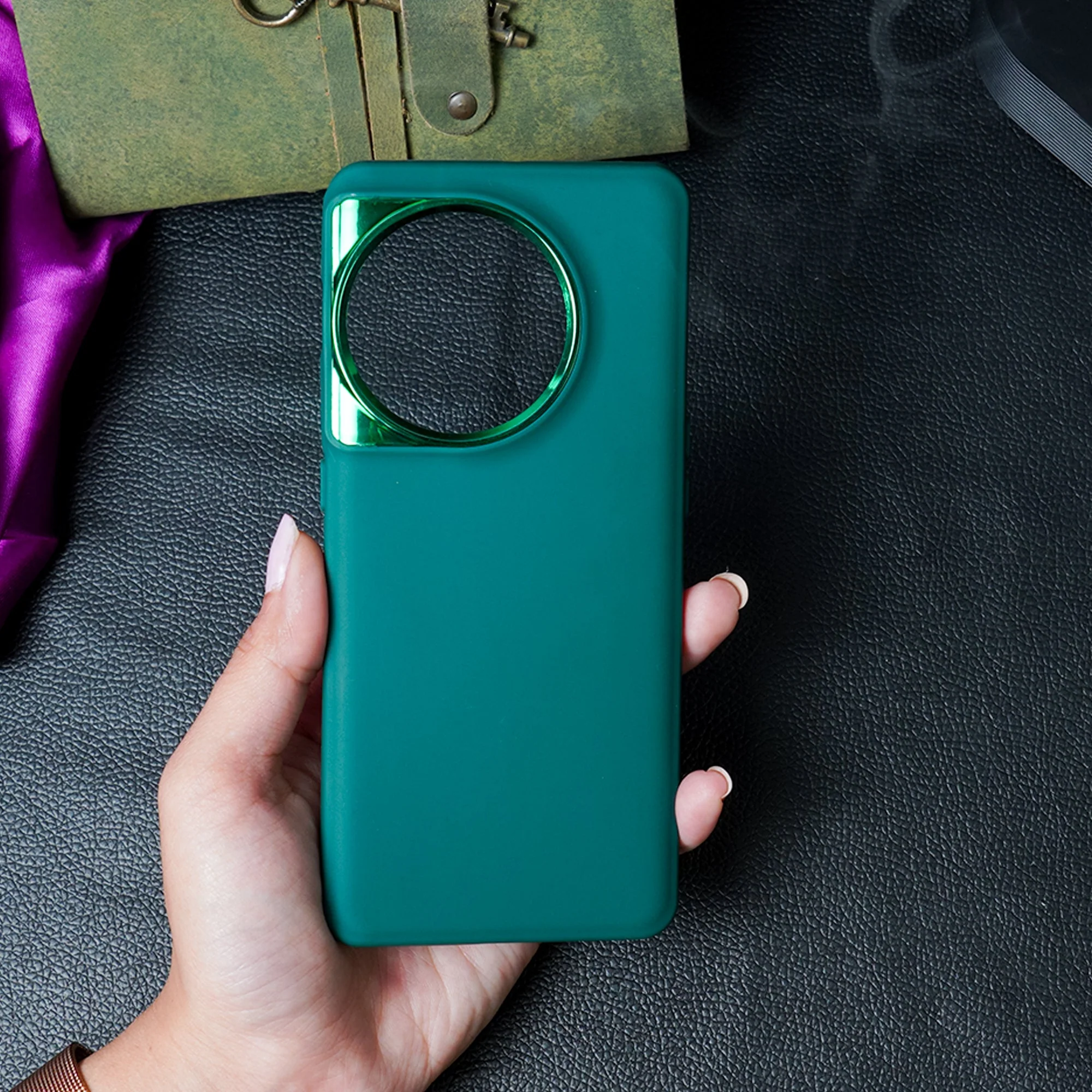 OnePlus 11 Spangle Chrome Design Case - Image 4