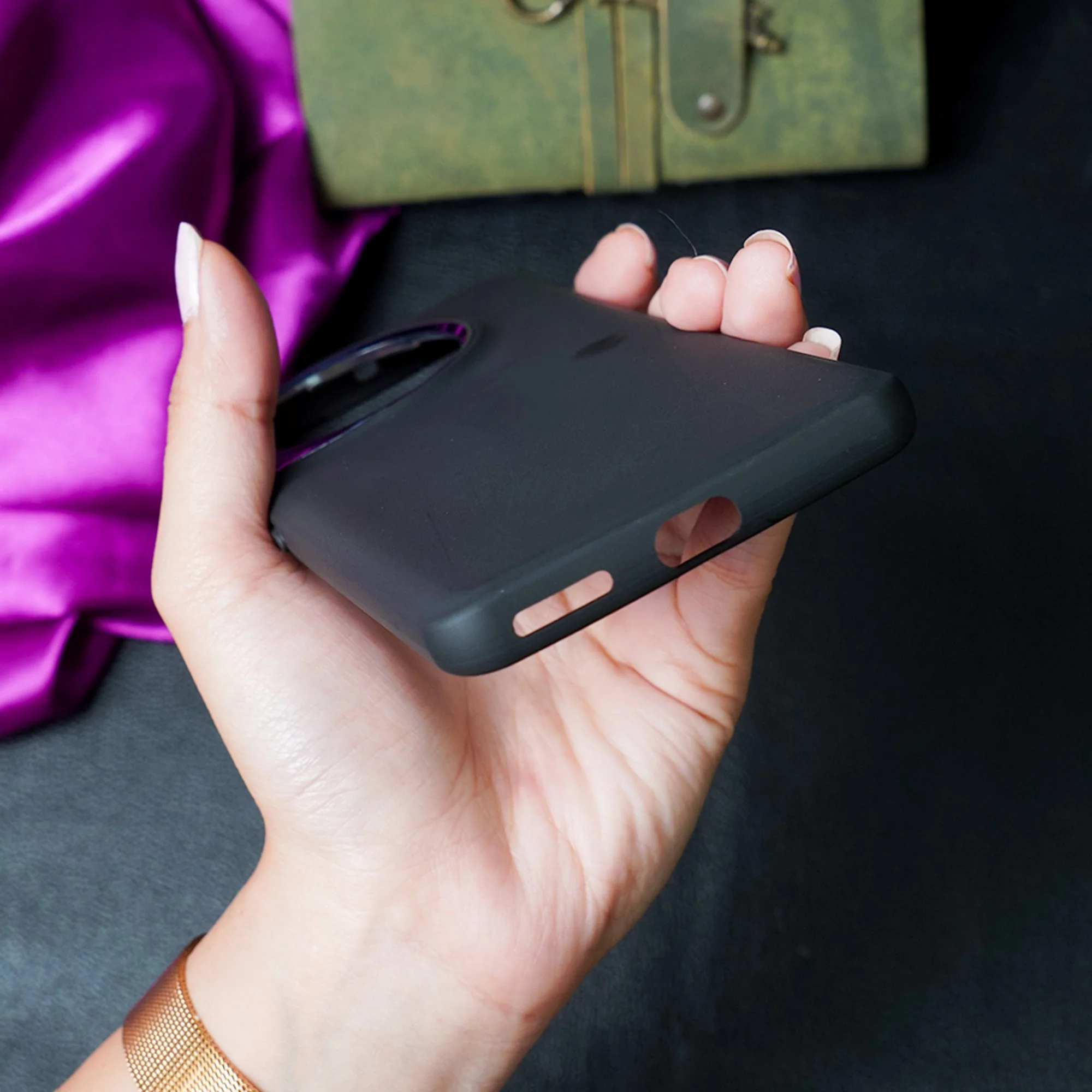 OnePlus 11 Spangle Chrome Design Case - Image 7