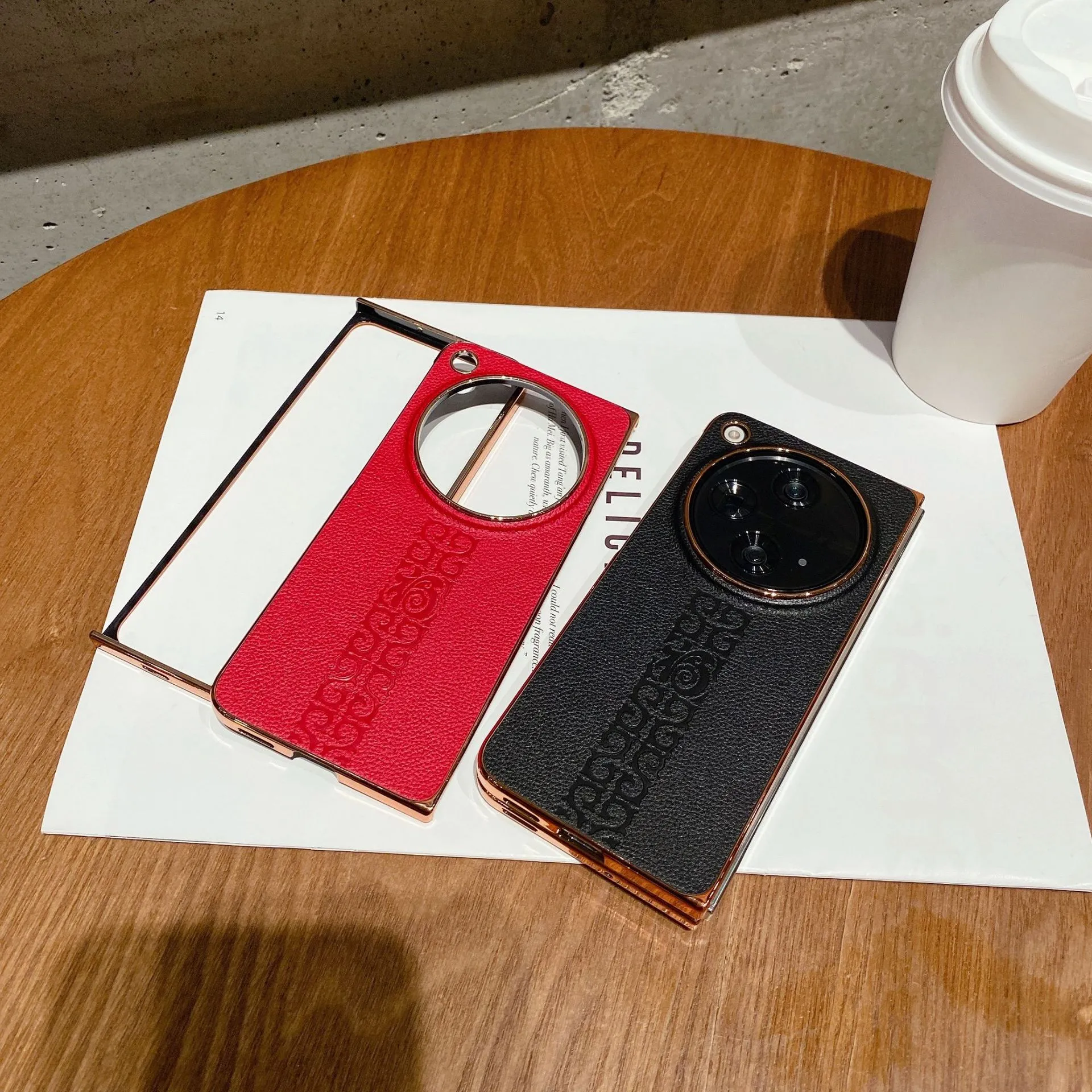 OnePlus Open Refined Elegance Electroplated Leather Case - Image 7