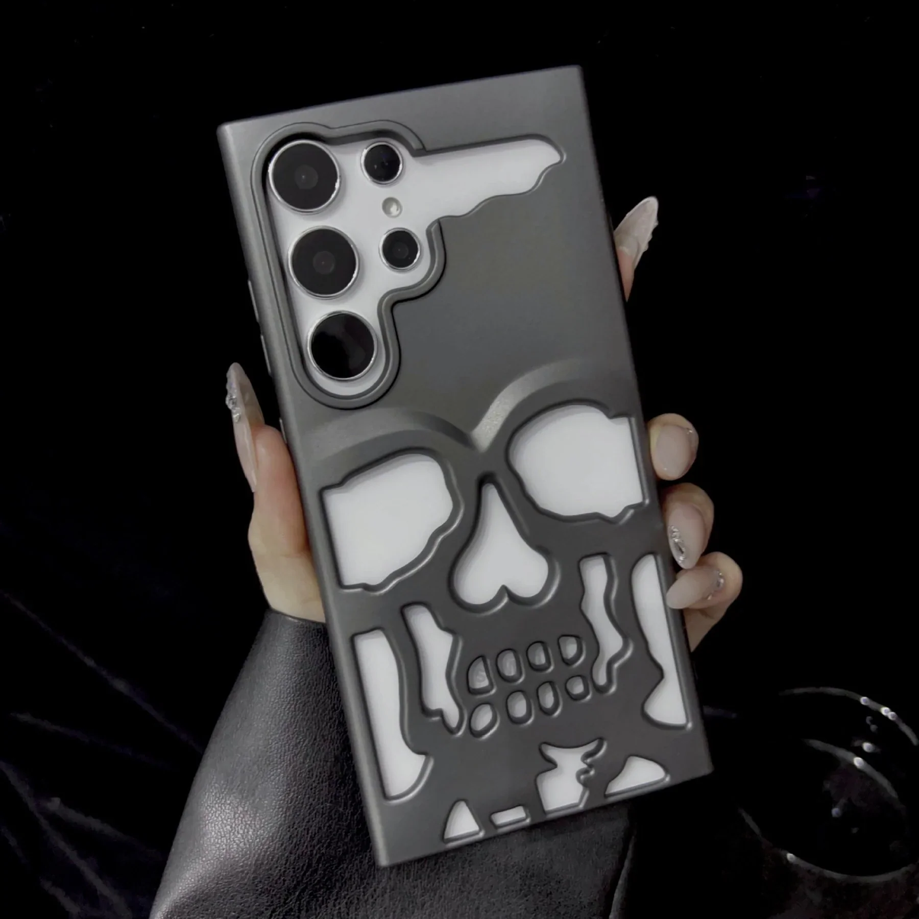 Phantom Skull Hollow Design Case - Samsung - Image 6