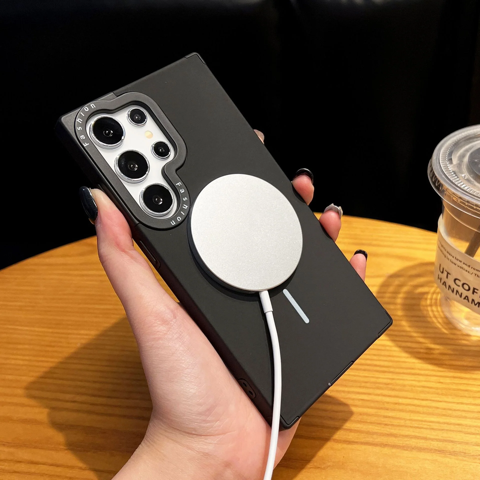 Quantum Ultra Grip Magnetic Case - Image 6