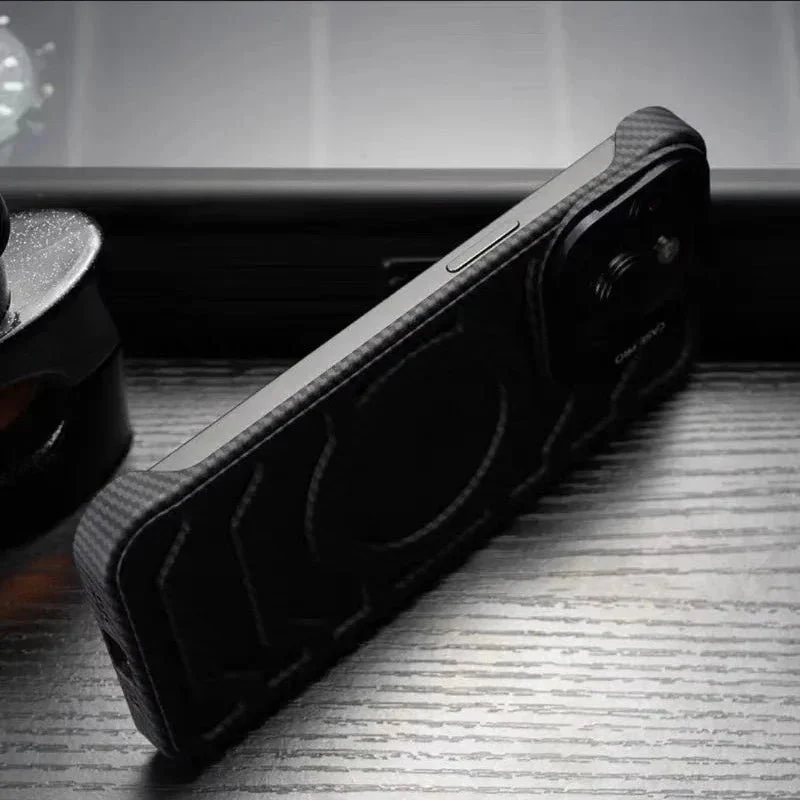 Resilient Carbon Fiber Bracket Case - iPhone - Image 9