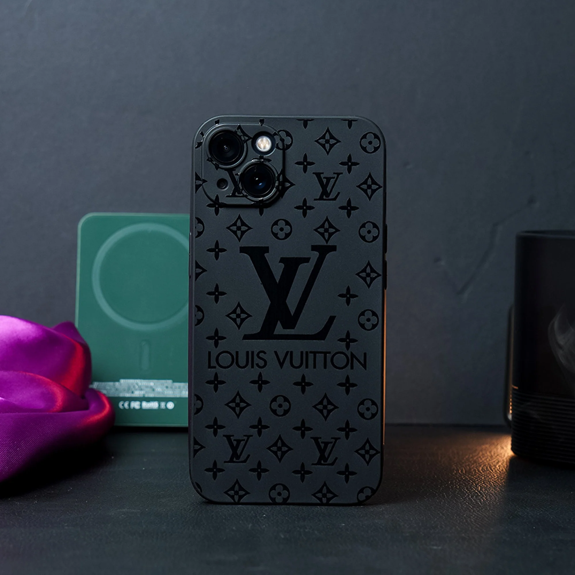 Retro Pattern Shockproof Case - iPhone - Image 8