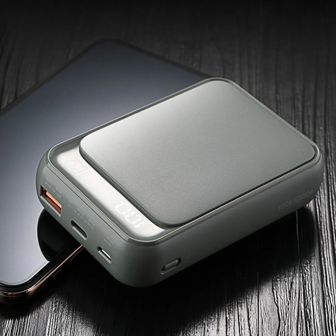 Rock space - P65 10000 mAh Mini PD Digital Display Power Bank - Image 3