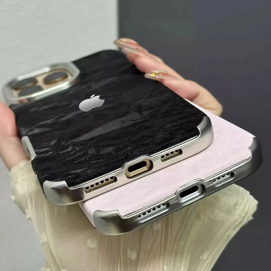 Silky Snowy Mountain Leather Case - iPhone - Image 8