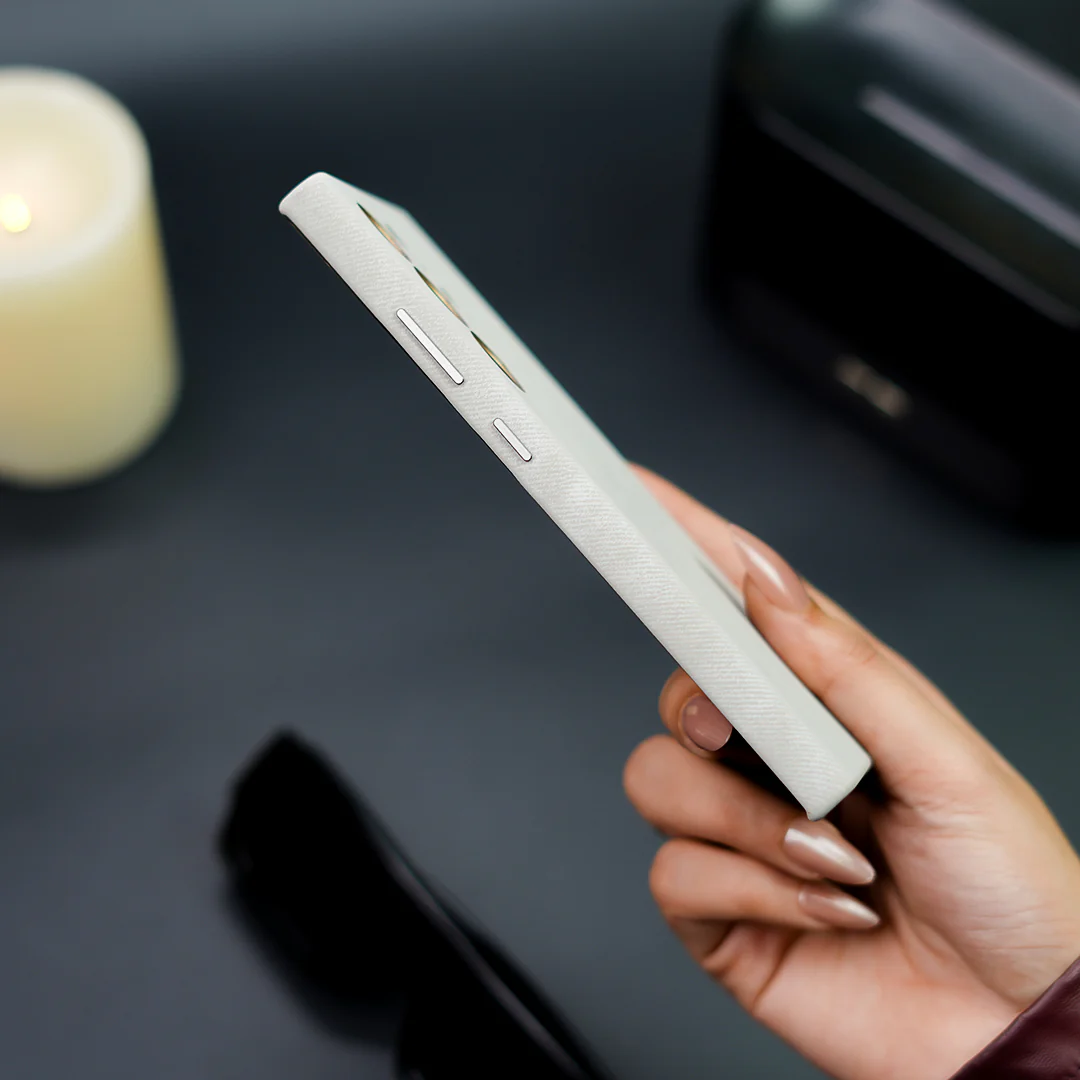 Sleek Textured Fabric Shield Case - Samsung - Image 6