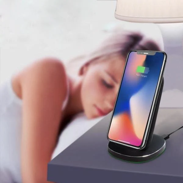 Solo Wireless Charging Stand - Image 5
