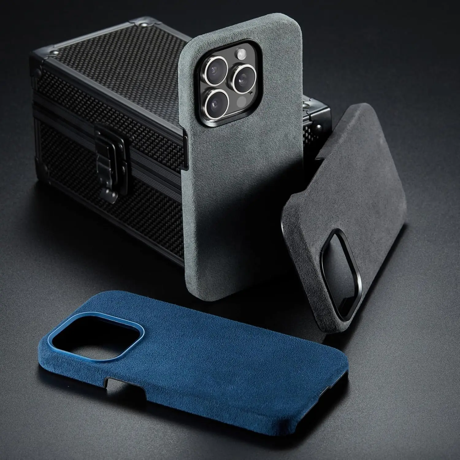 Tactile Classic Velvet Case - Image 2