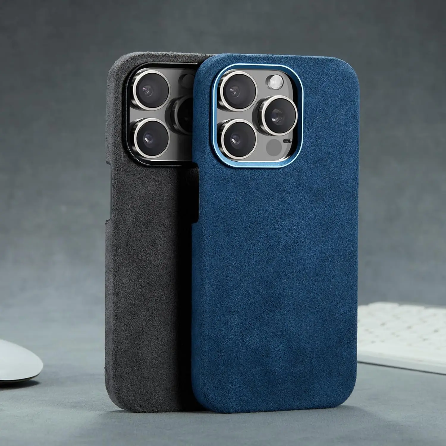 Tactile Classic Velvet Case - Image 6