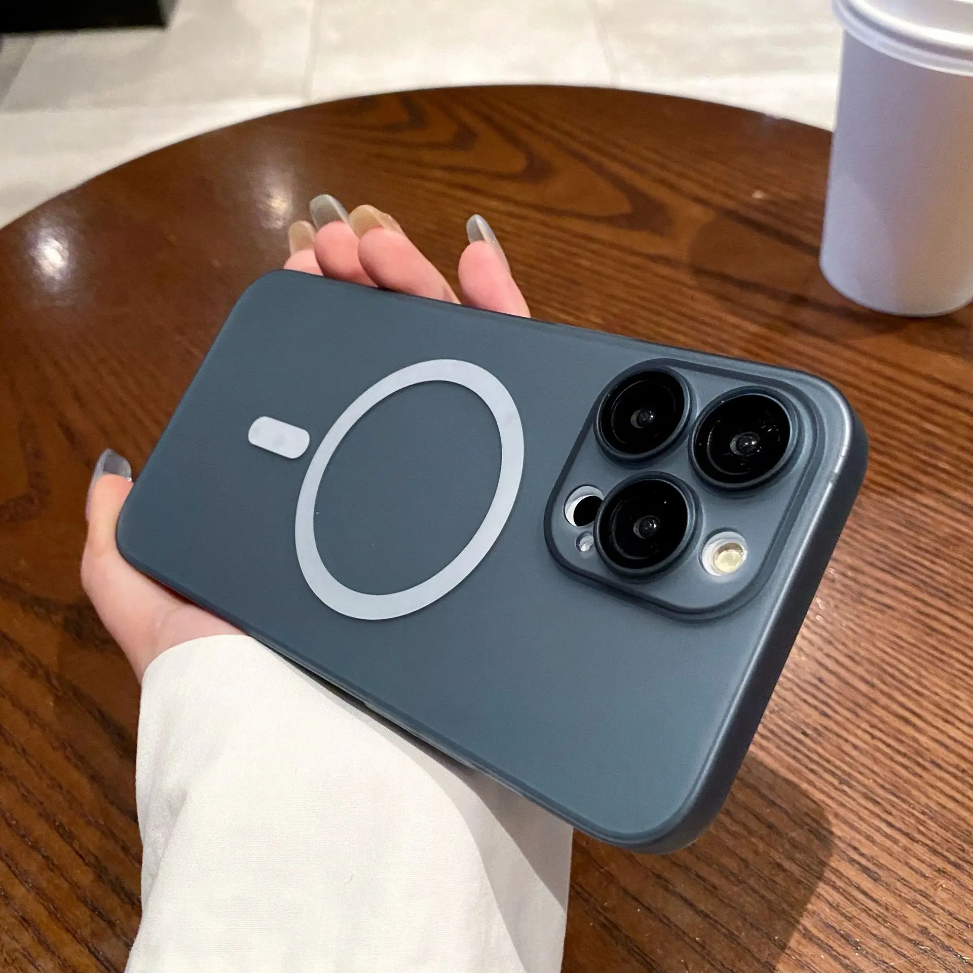 Translucent Matte Detachable Lens Case - iPhone - Image 4