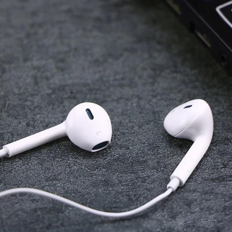 Type-C Wired Stereo Earphones - Image 3